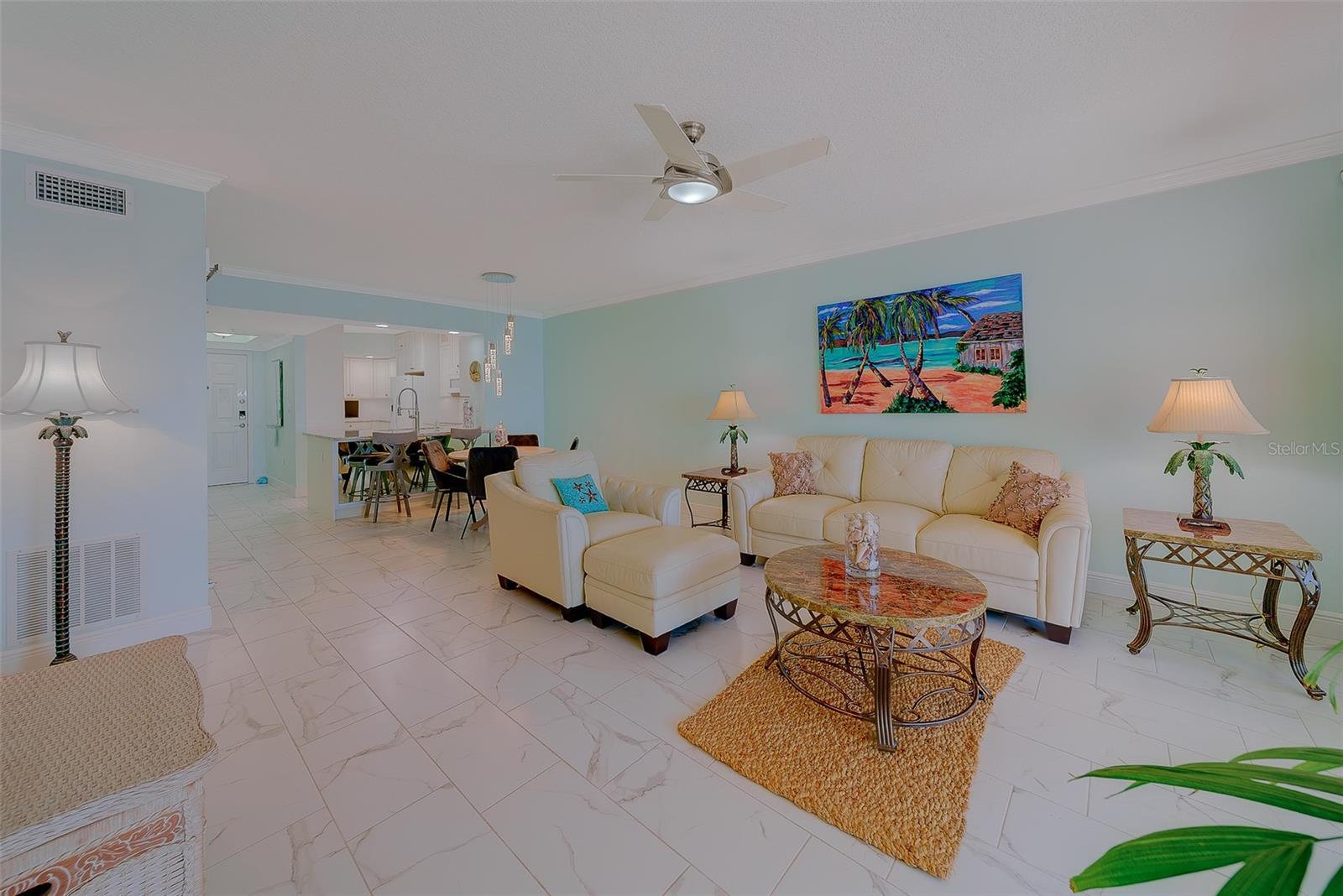 Image 8 of 51 For 16450 Gulf Boulevard 565
