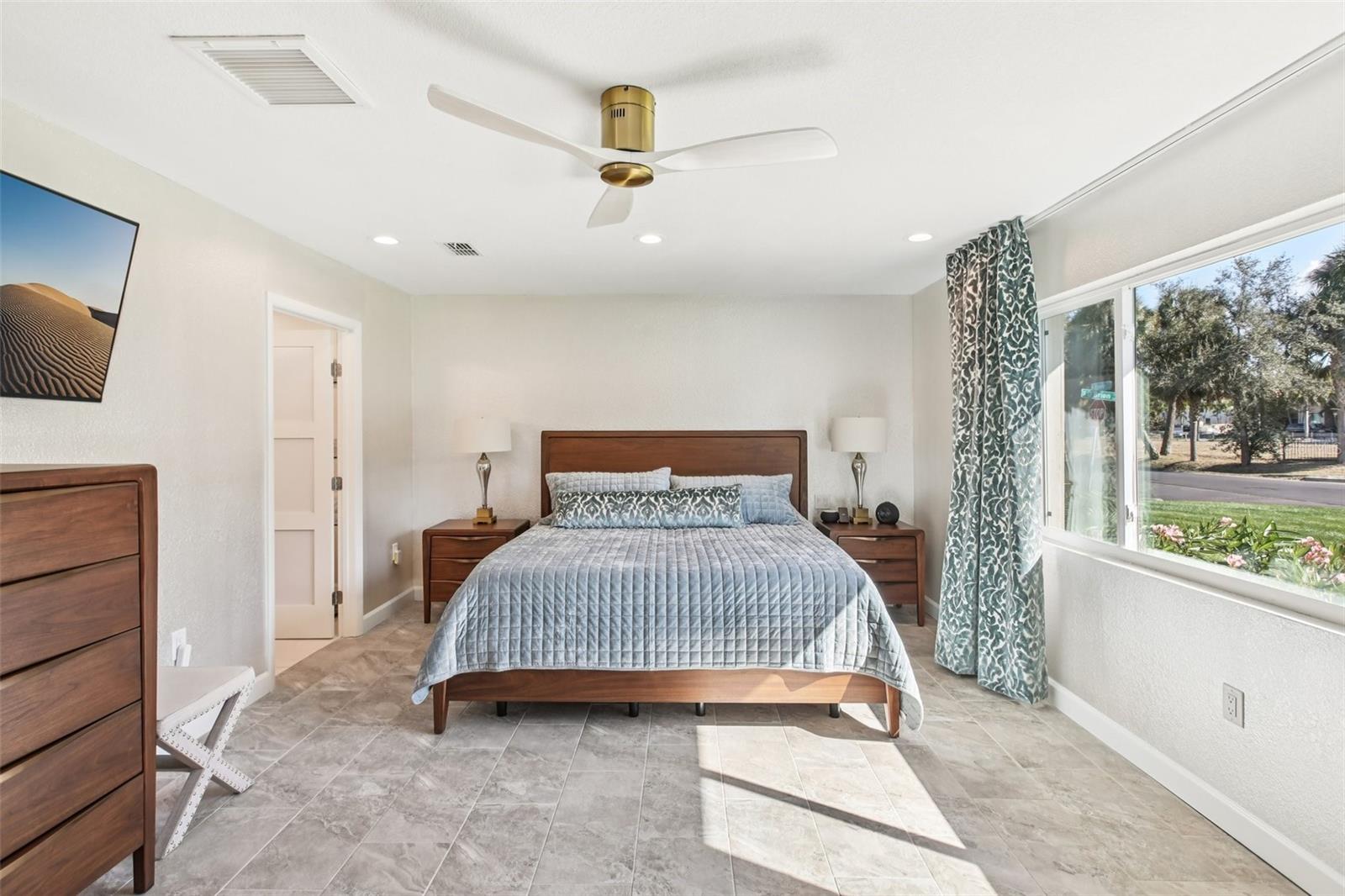 Image 20 of 64 For 213 Obrien Street