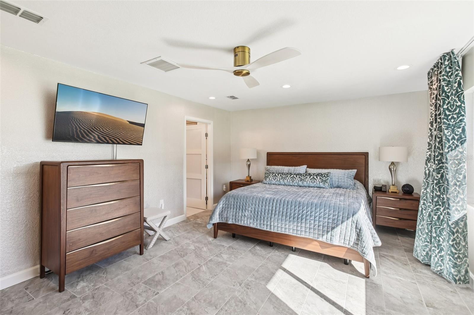 Image 21 of 64 For 213 Obrien Street