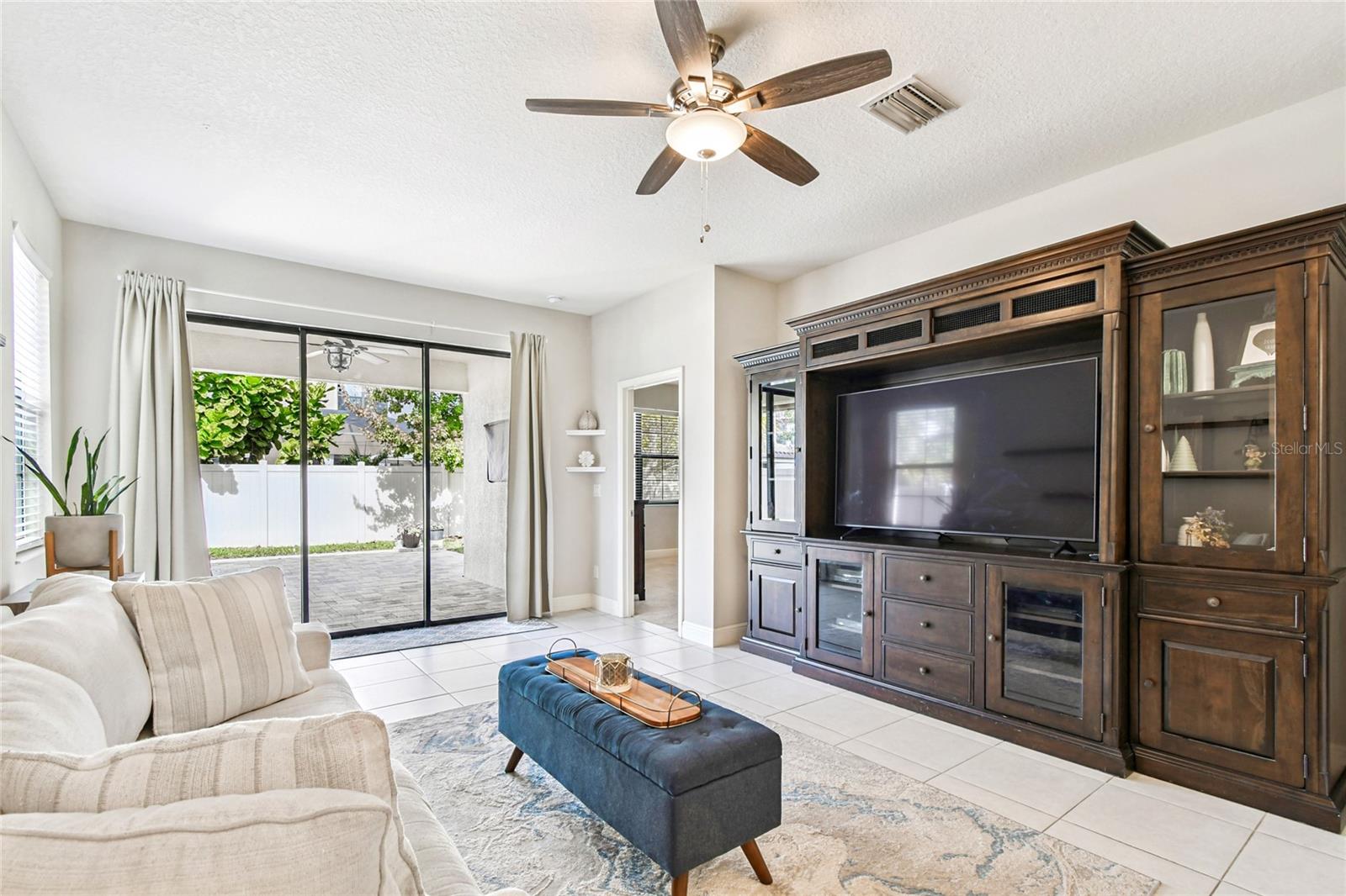 Listing photo id 8 for 12981 Burns Drive