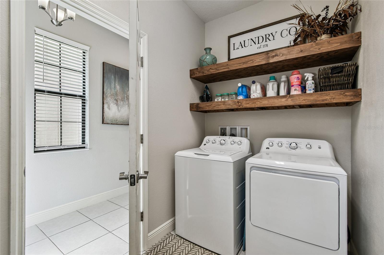 Listing photo id 19 for 12981 Burns Drive