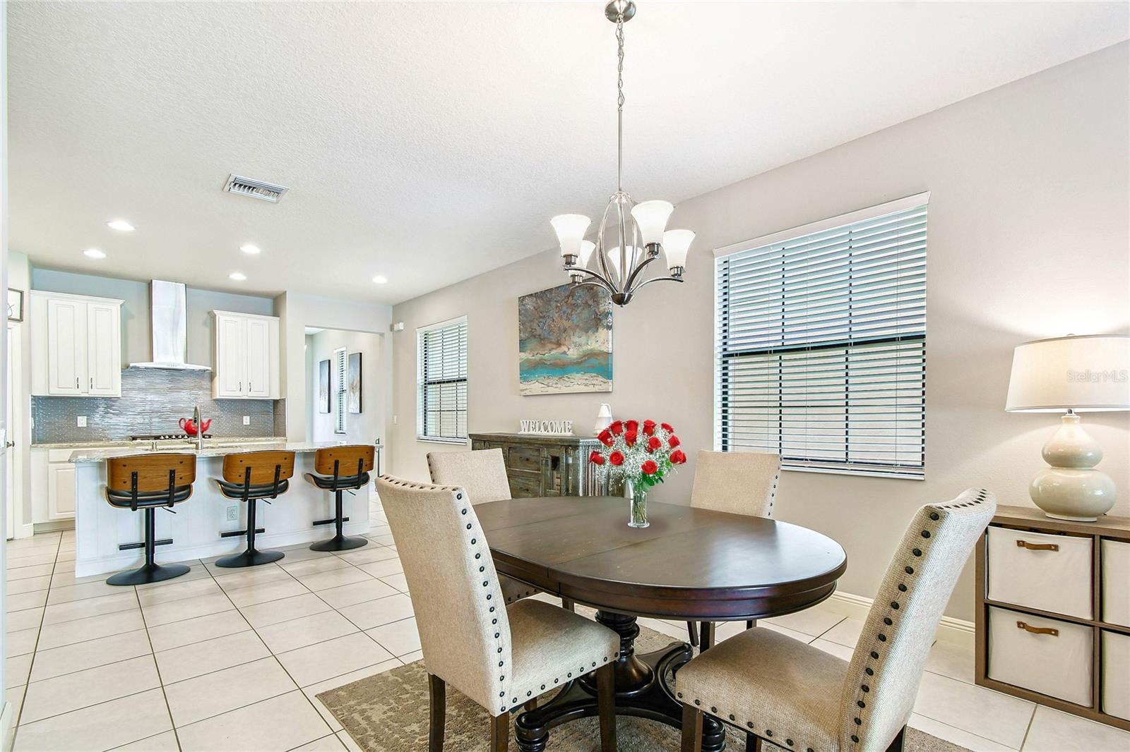 Listing photo id 2 for 12981 Burns Drive