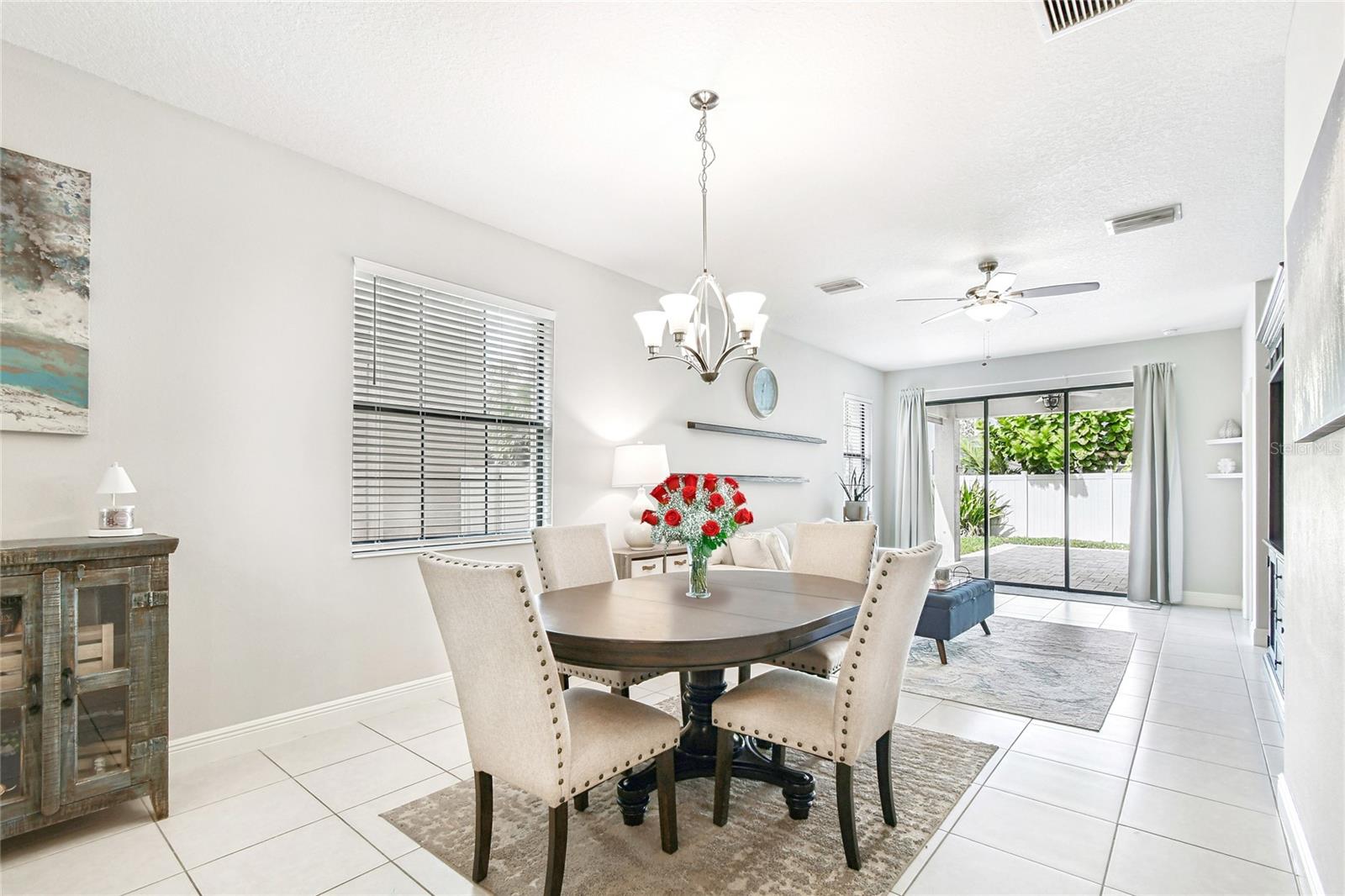 Listing photo id 7 for 12981 Burns Drive