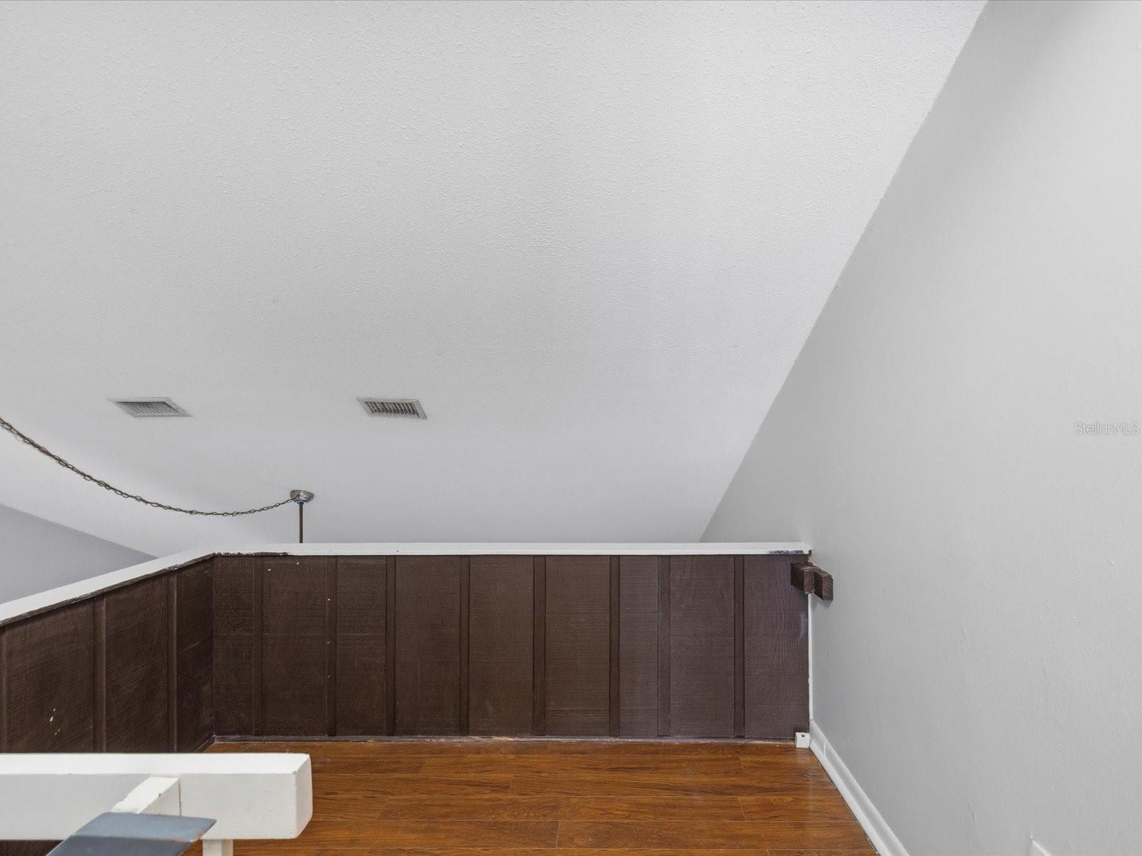 Image 15 of 49 For 1829 Clearbrooke Drive