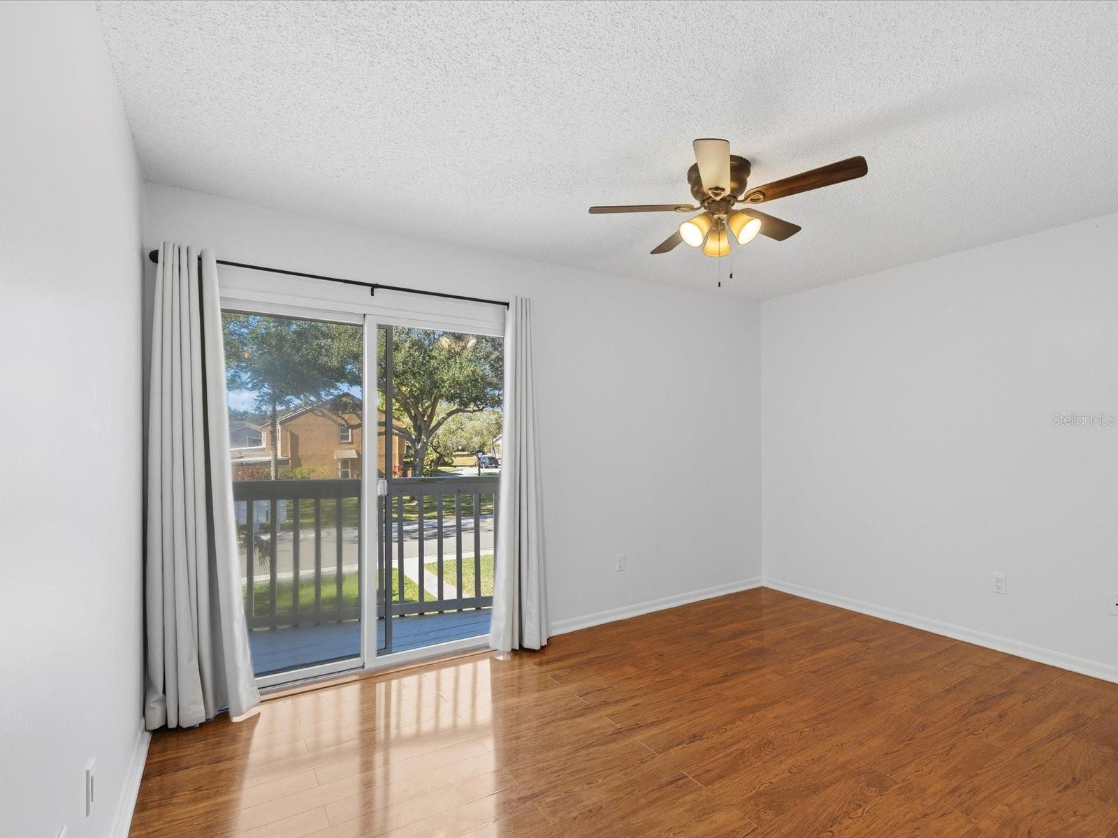 Image 19 of 49 For 1829 Clearbrooke Drive