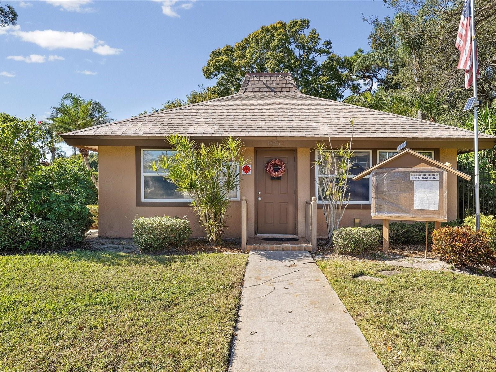 Image 26 of 49 For 1829 Clearbrooke Drive