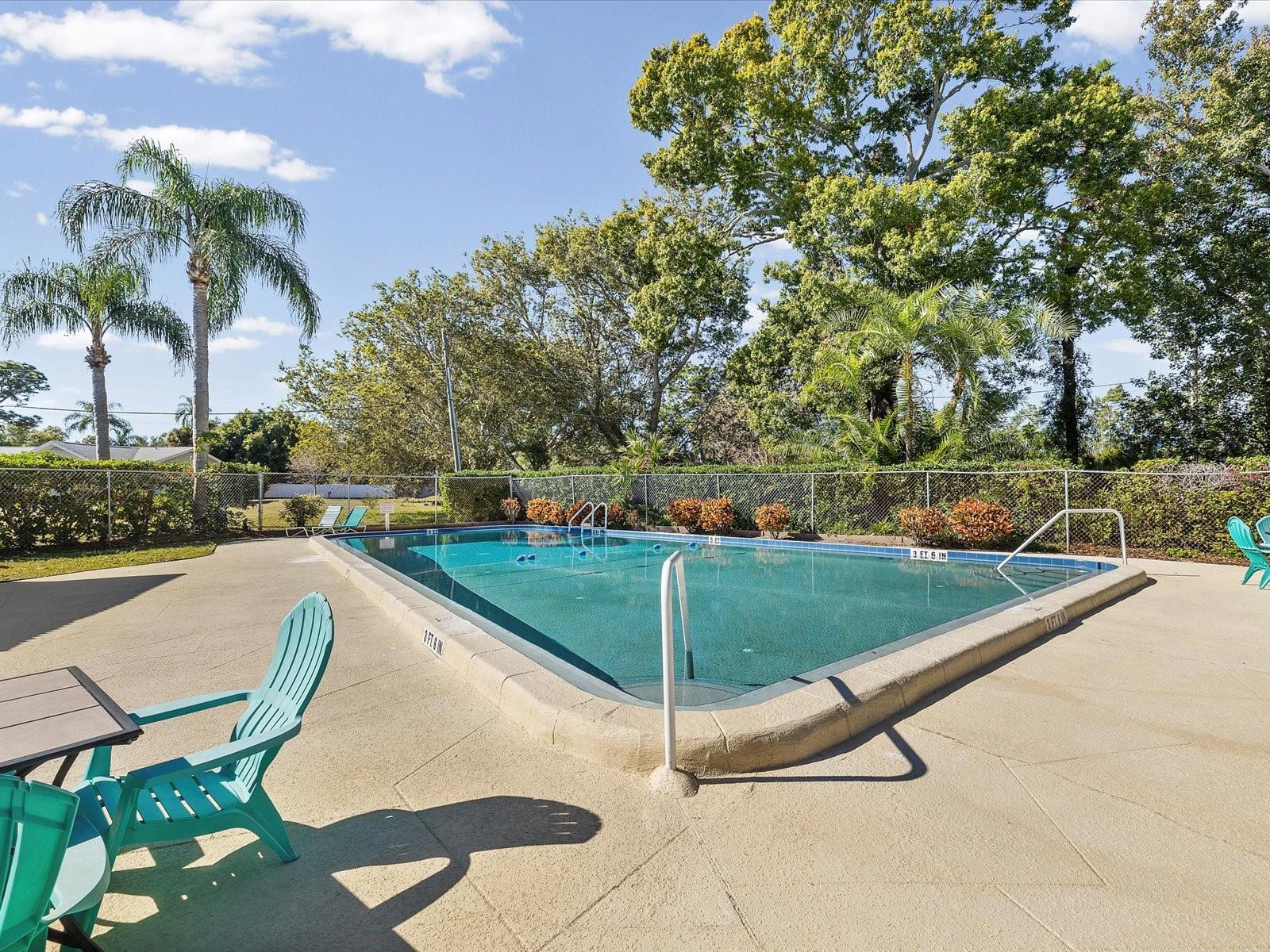 Image 33 of 49 For 1829 Clearbrooke Drive