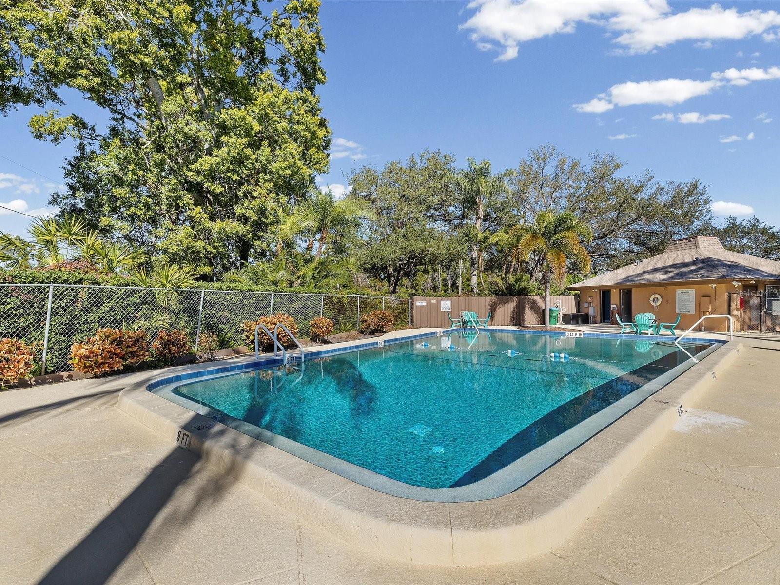 Image 34 of 49 For 1829 Clearbrooke Drive