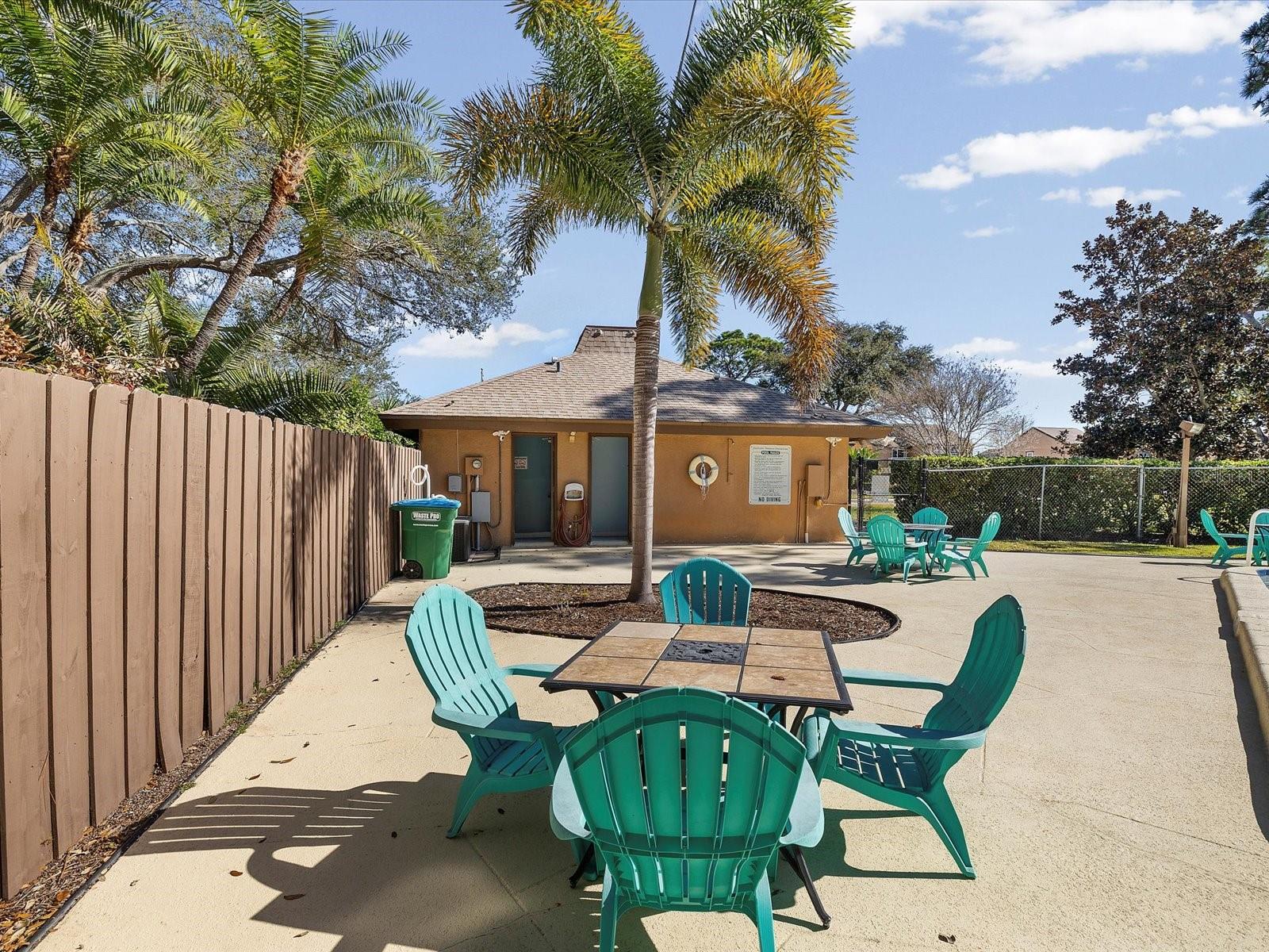 Image 36 of 49 For 1829 Clearbrooke Drive