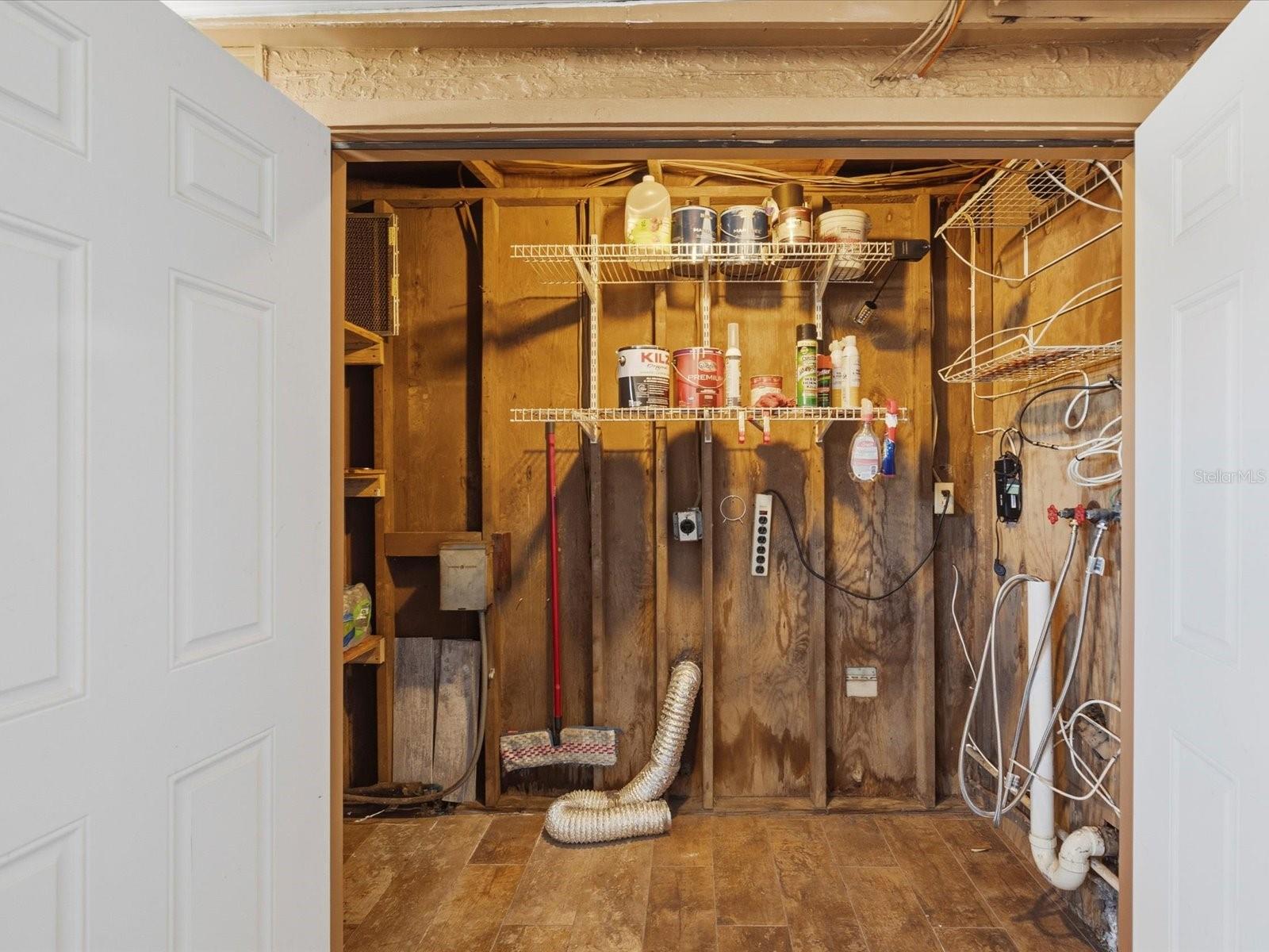 Image 39 of 49 For 1829 Clearbrooke Drive