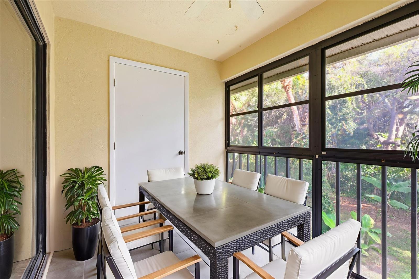 Image 15 of 66 For 3001 58th Avenue S 904