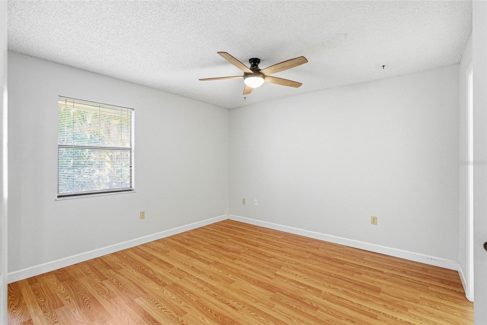 Image 20 of 66 For 3001 58th Avenue S 904