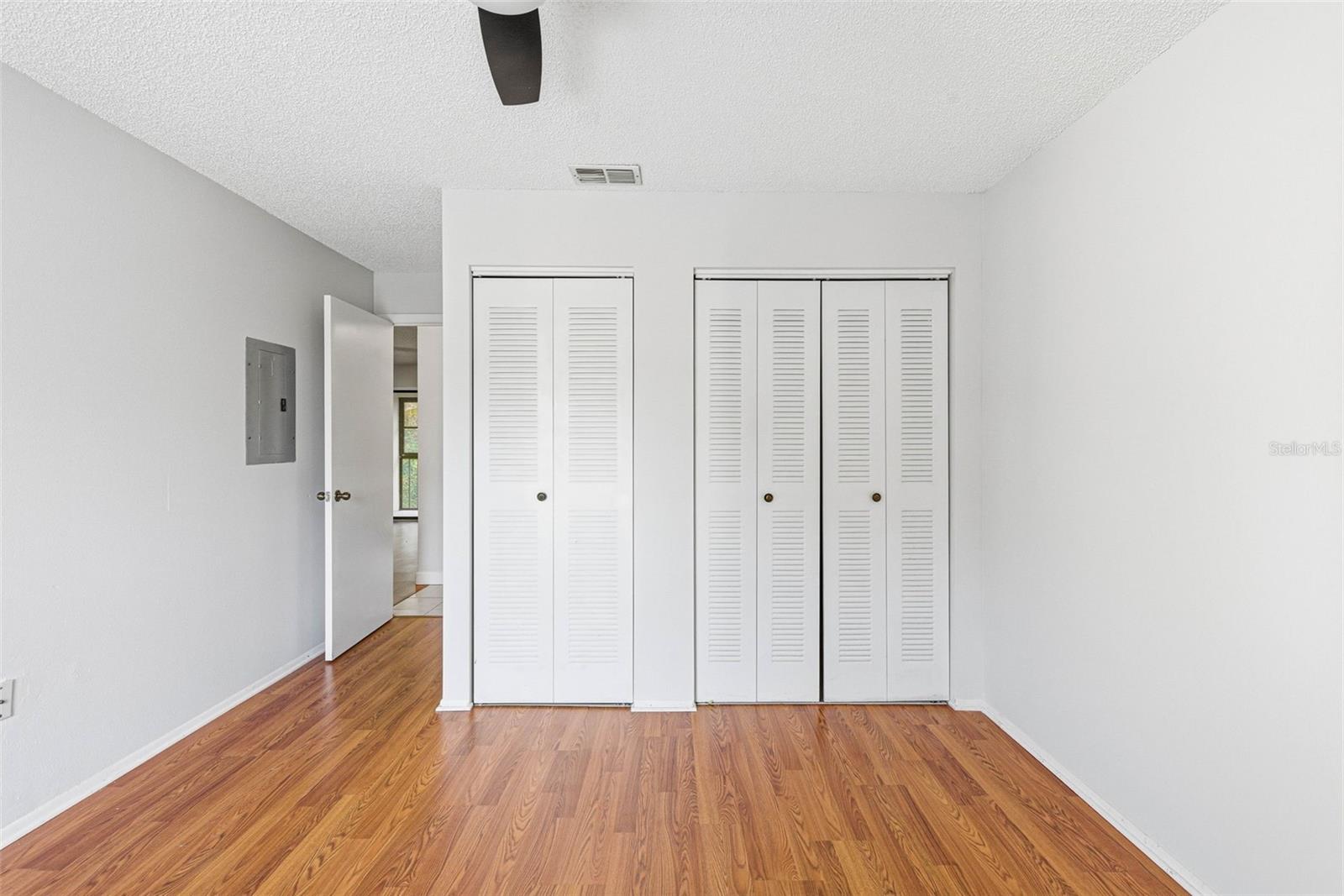 Image 31 of 66 For 3001 58th Avenue S 904