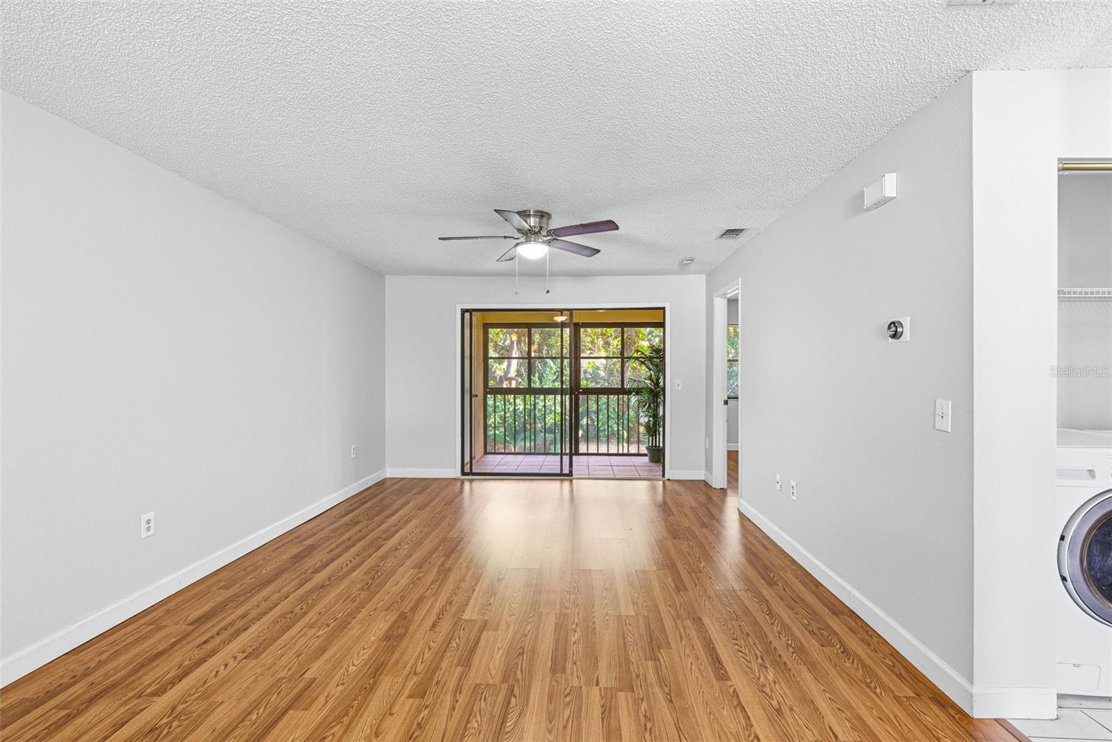 Image 6 of 66 For 3001 58th Avenue S 904