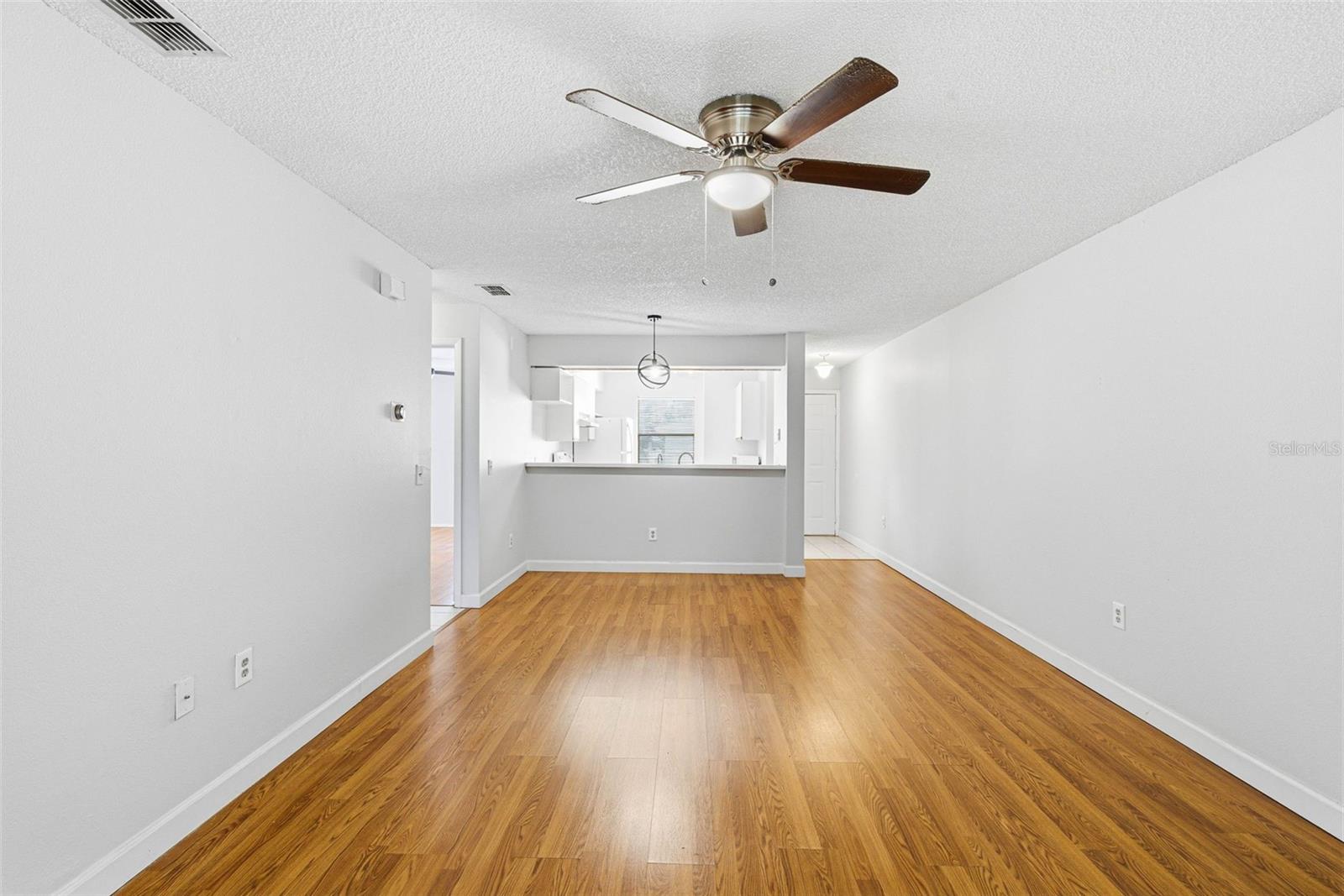 Image 9 of 66 For 3001 58th Avenue S 904