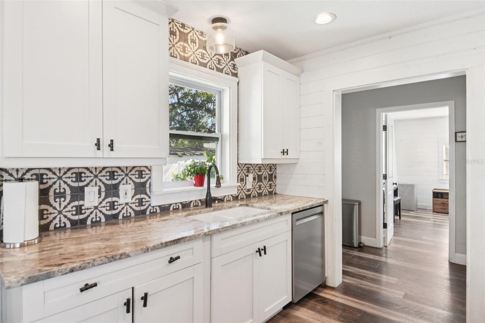 Image 12 of 34 For 704 Fribley Street