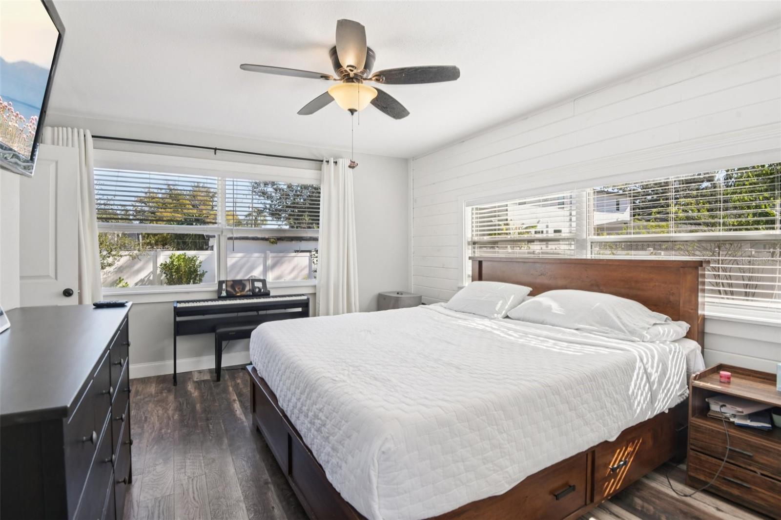 Image 14 of 34 For 704 Fribley Street