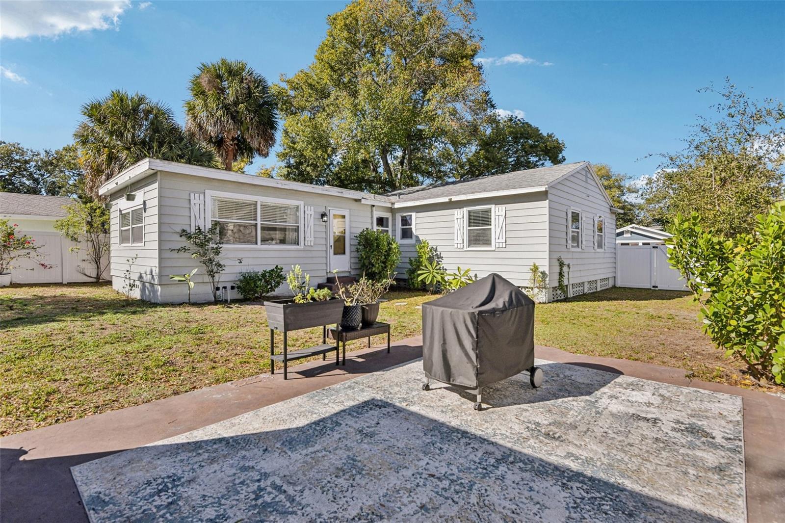 Image 24 of 34 For 704 Fribley Street