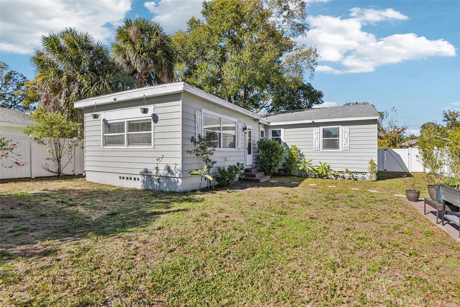 Image 25 of 34 For 704 Fribley Street