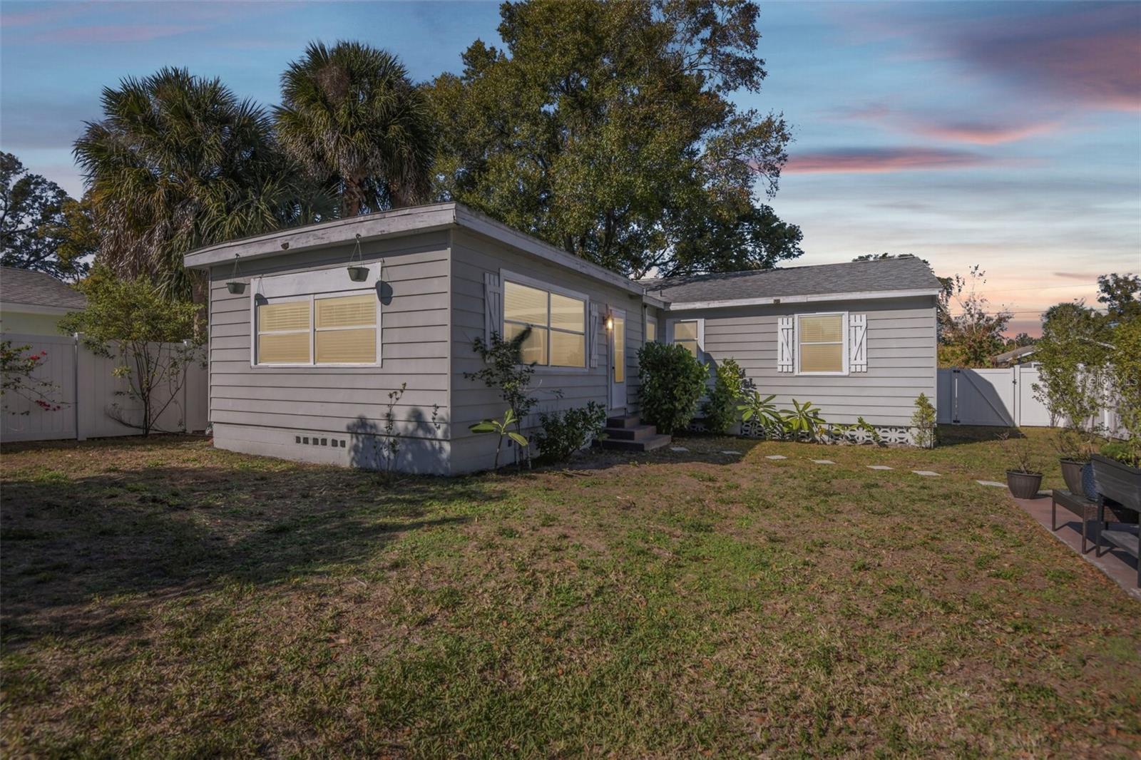 Image 33 of 34 For 704 Fribley Street