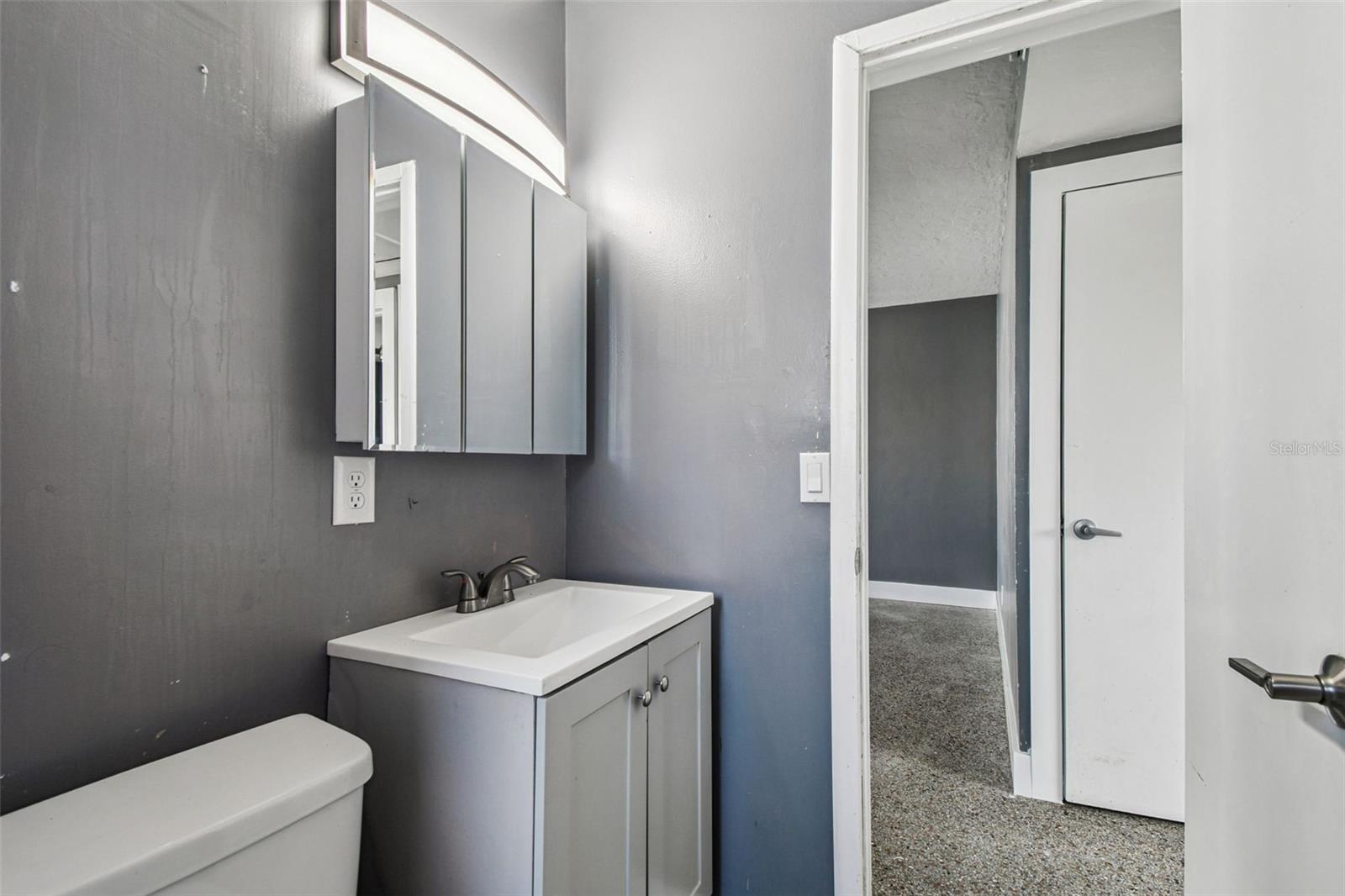 Listing photo id 20 for 6538 42nd Avenue N