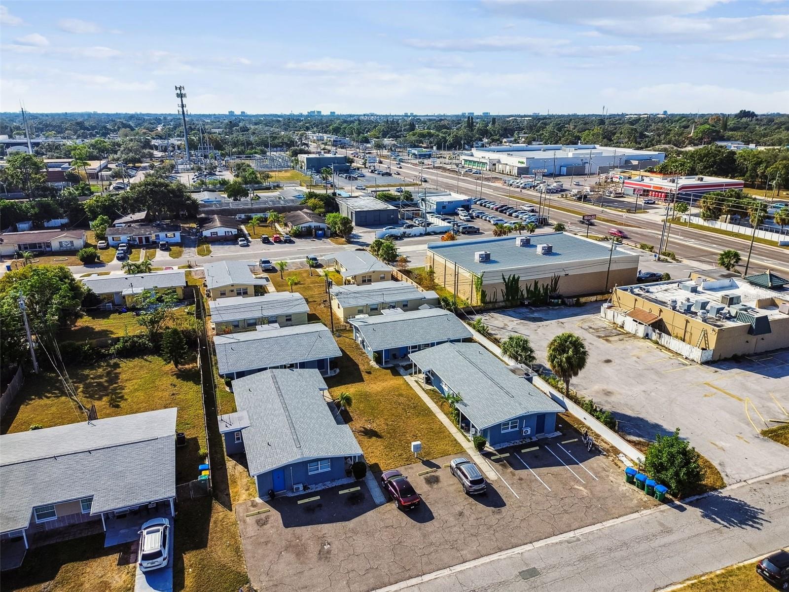 Listing photo id 30 for 6538 42nd Avenue N