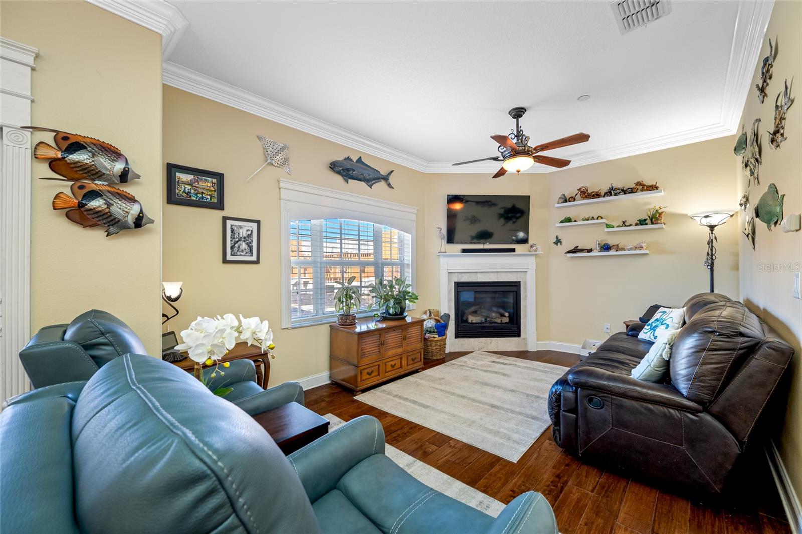 Image 21 of 91 For 6523 Sand Shore Lane