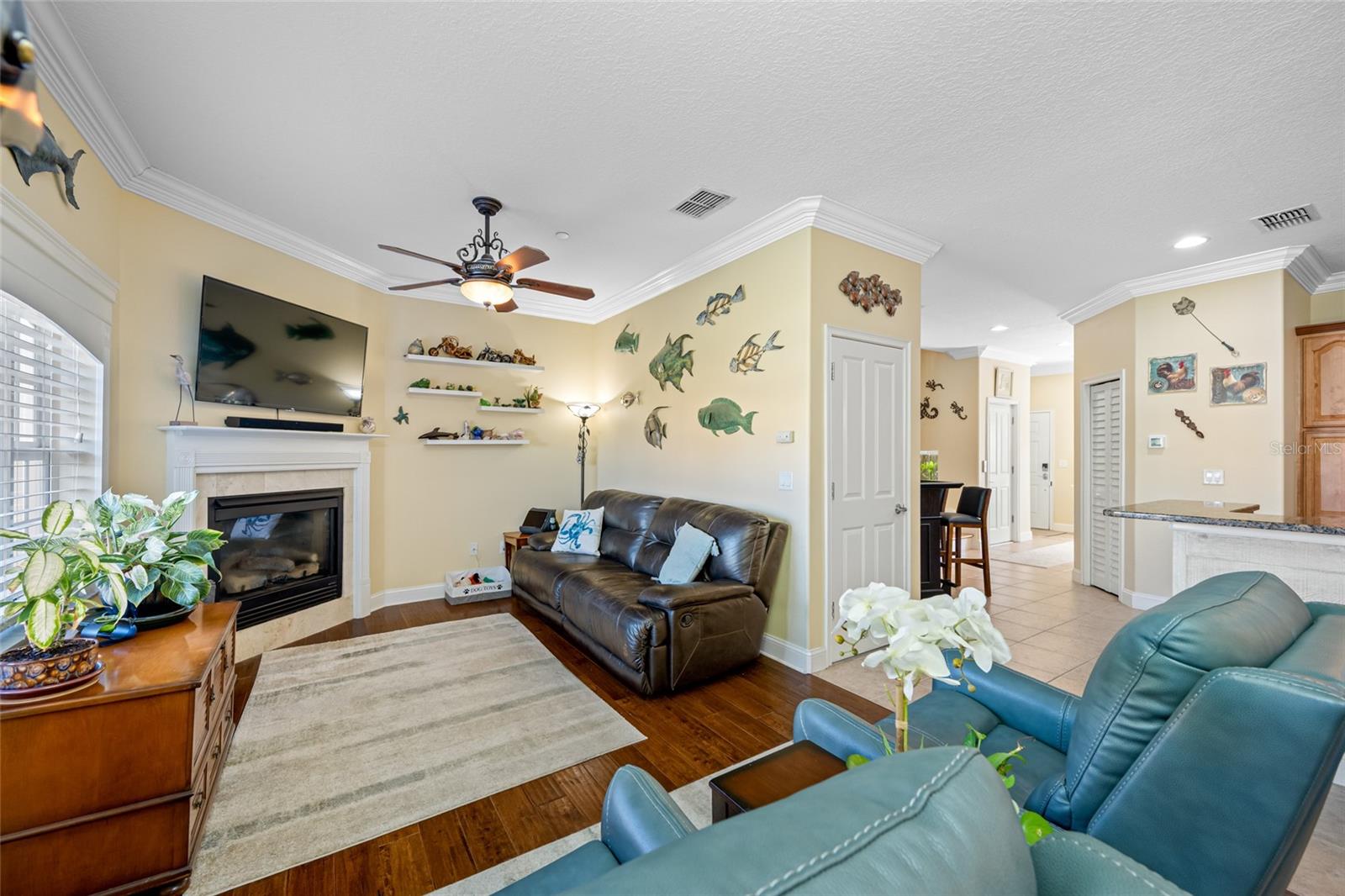 Image 22 of 91 For 6523 Sand Shore Lane