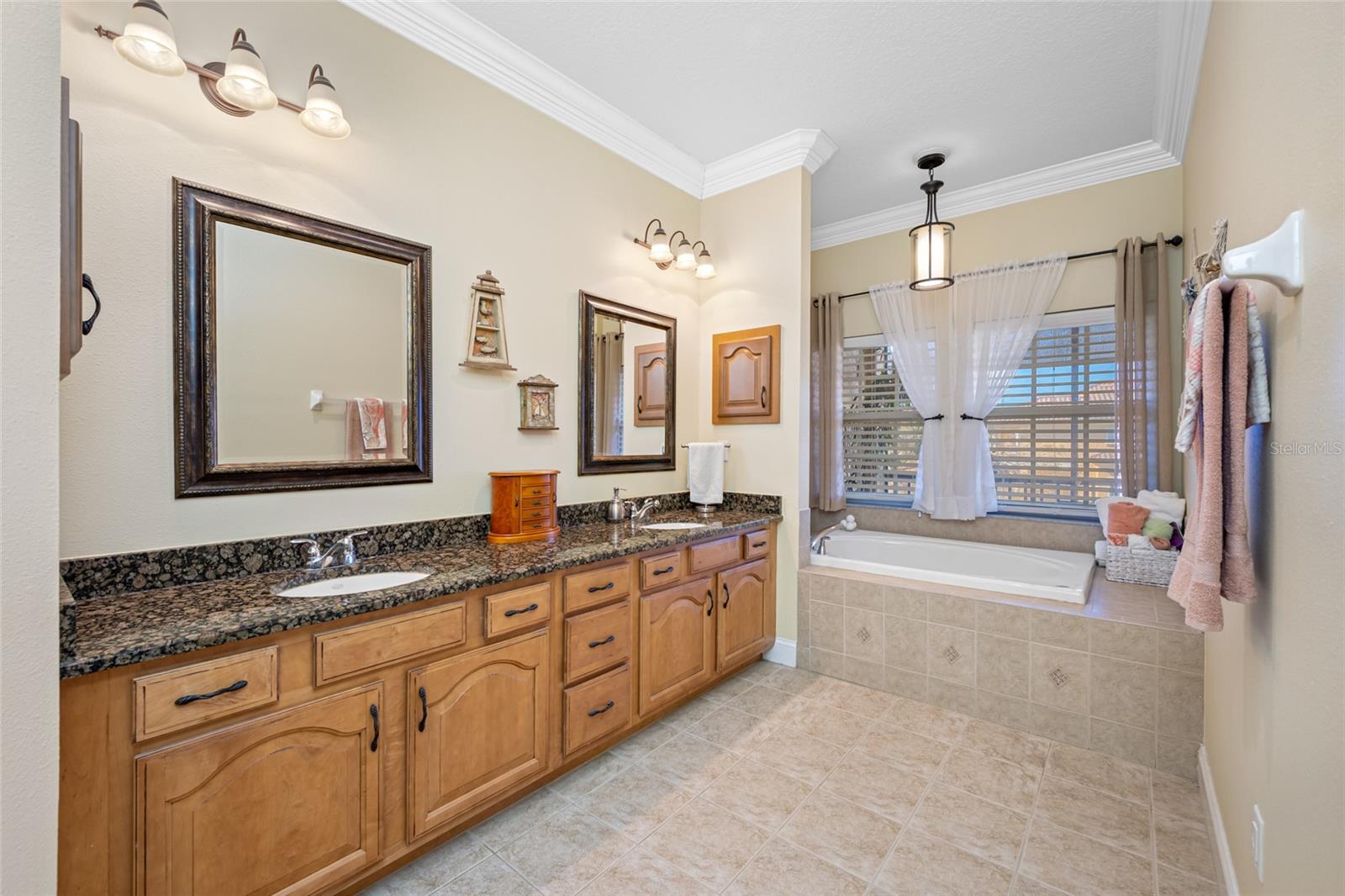 Image 35 of 91 For 6523 Sand Shore Lane