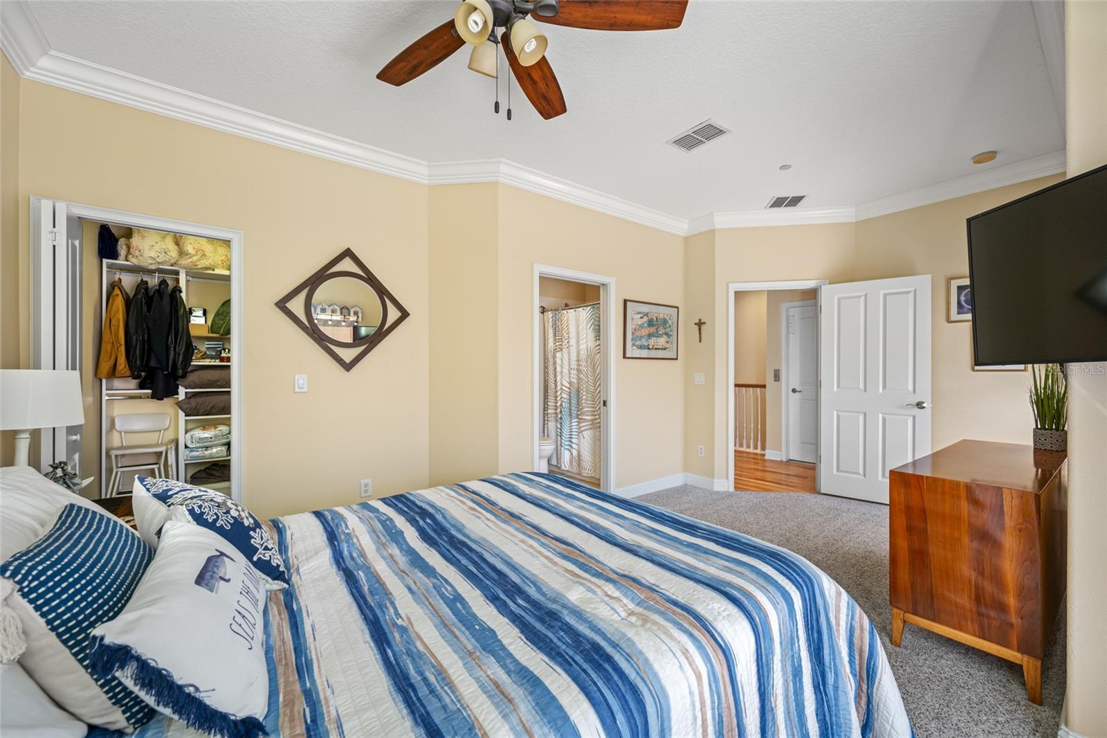 Image 45 of 91 For 6523 Sand Shore Lane