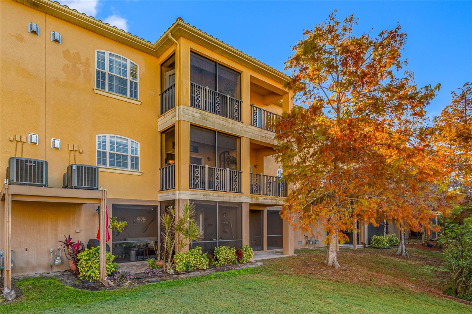 Image 63 of 91 For 6523 Sand Shore Lane