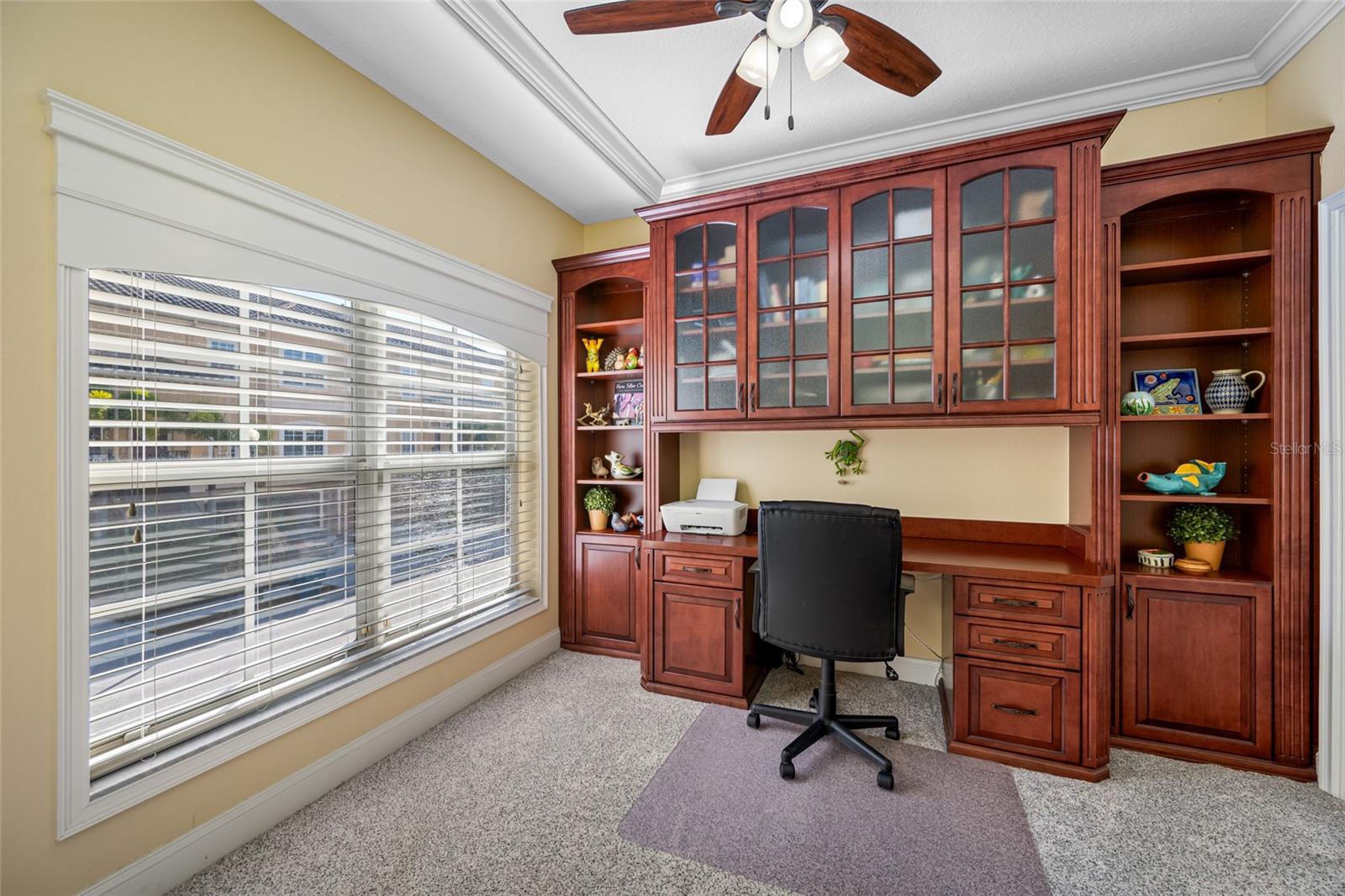 Image 8 of 91 For 6523 Sand Shore Lane