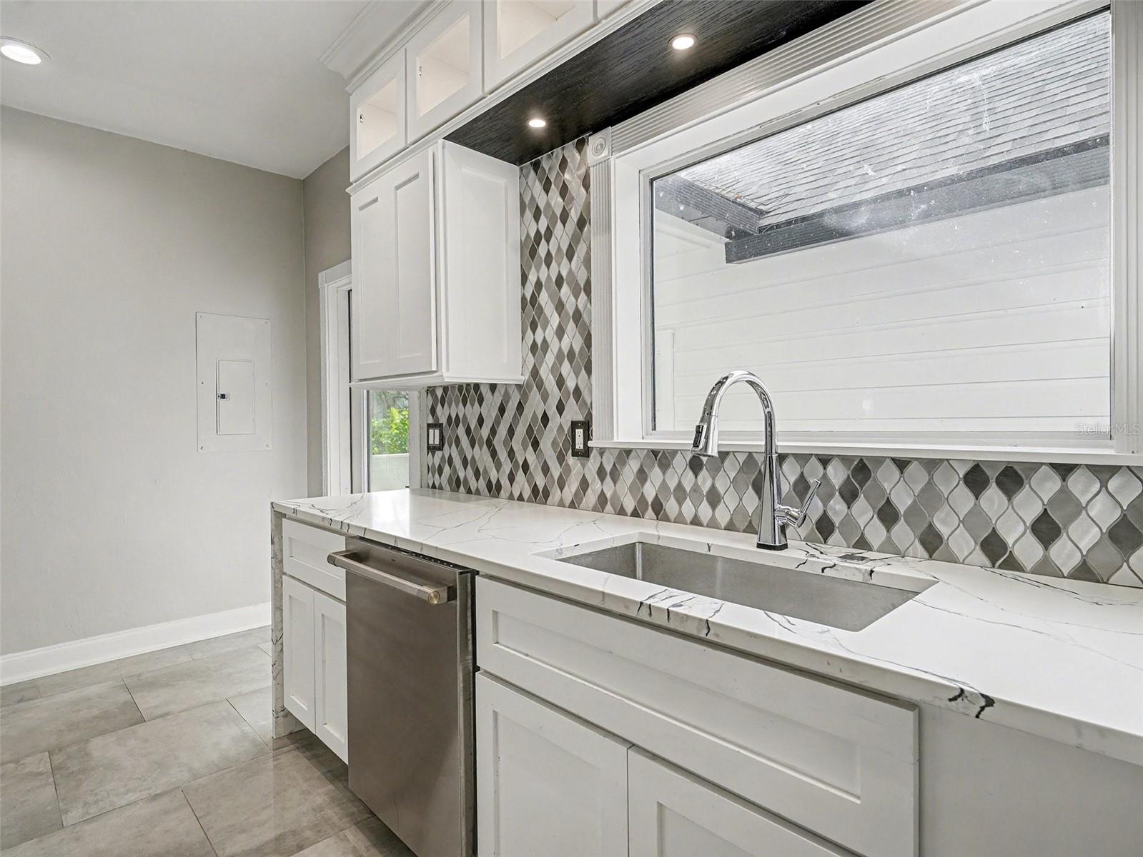 Image 12 of 43 For 1600 17th Street W