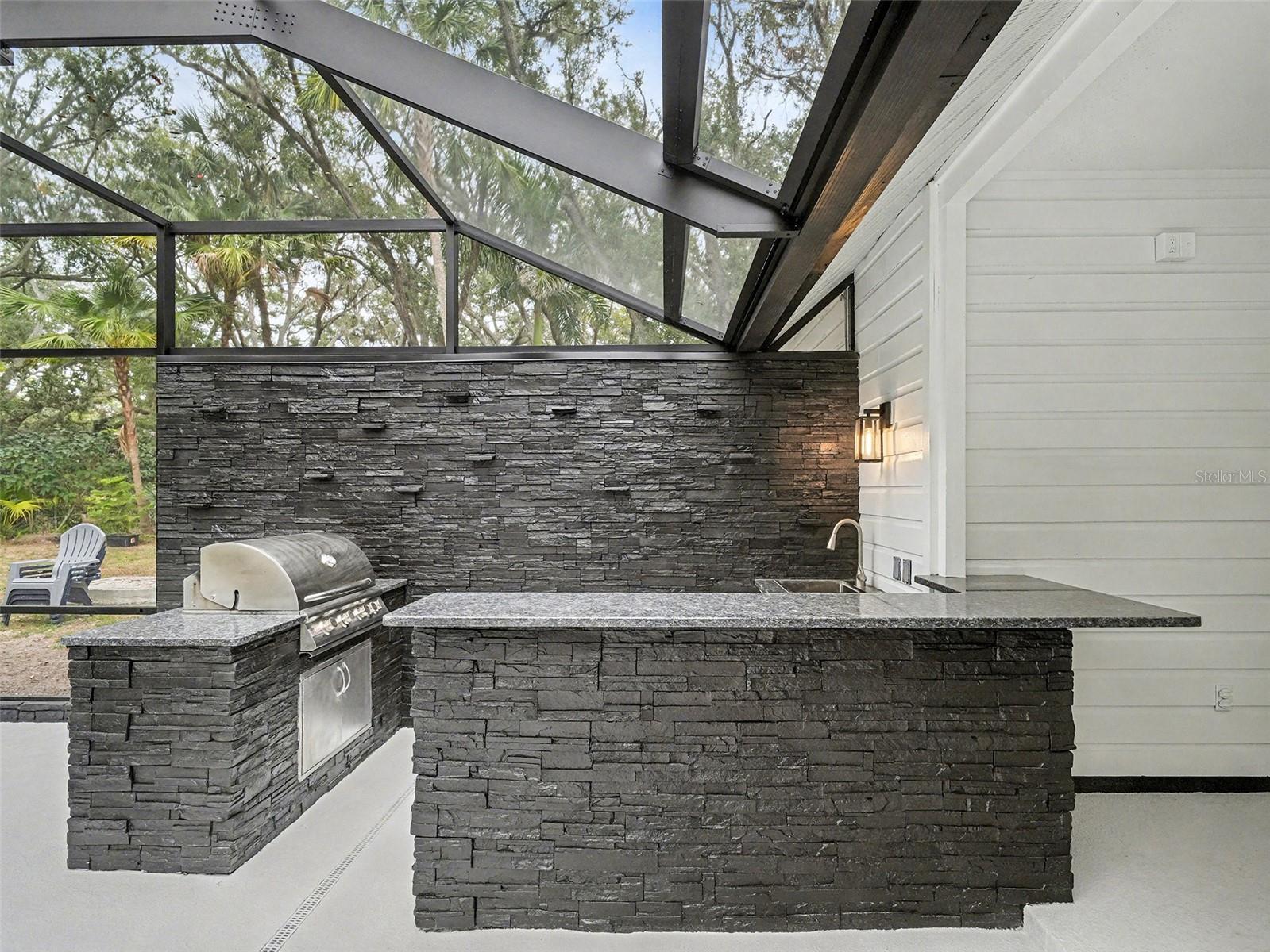 Image 30 of 43 For 1600 17th Street W