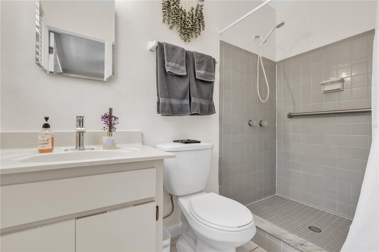 Image 15 of 43 For 4501 Bray Road