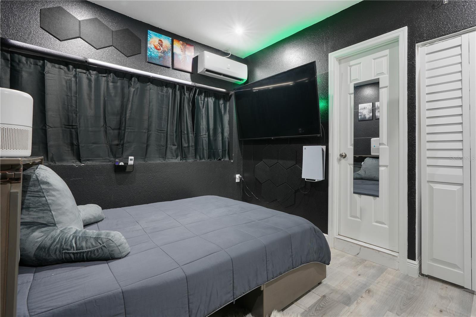 Image 26 of 43 For 4501 Bray Road