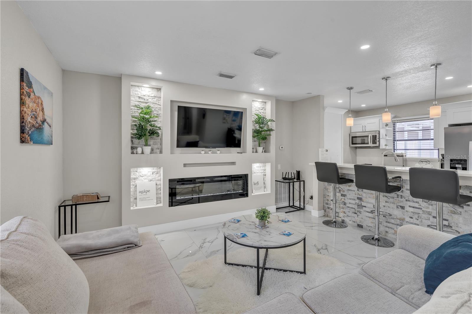 Image 8 of 43 For 4501 Bray Road