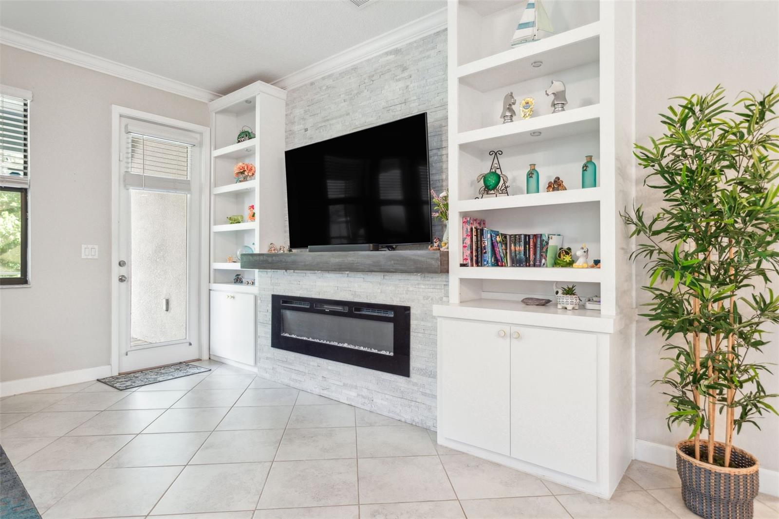 Image 17 of 60 For 16312 Hyde Manor Drive