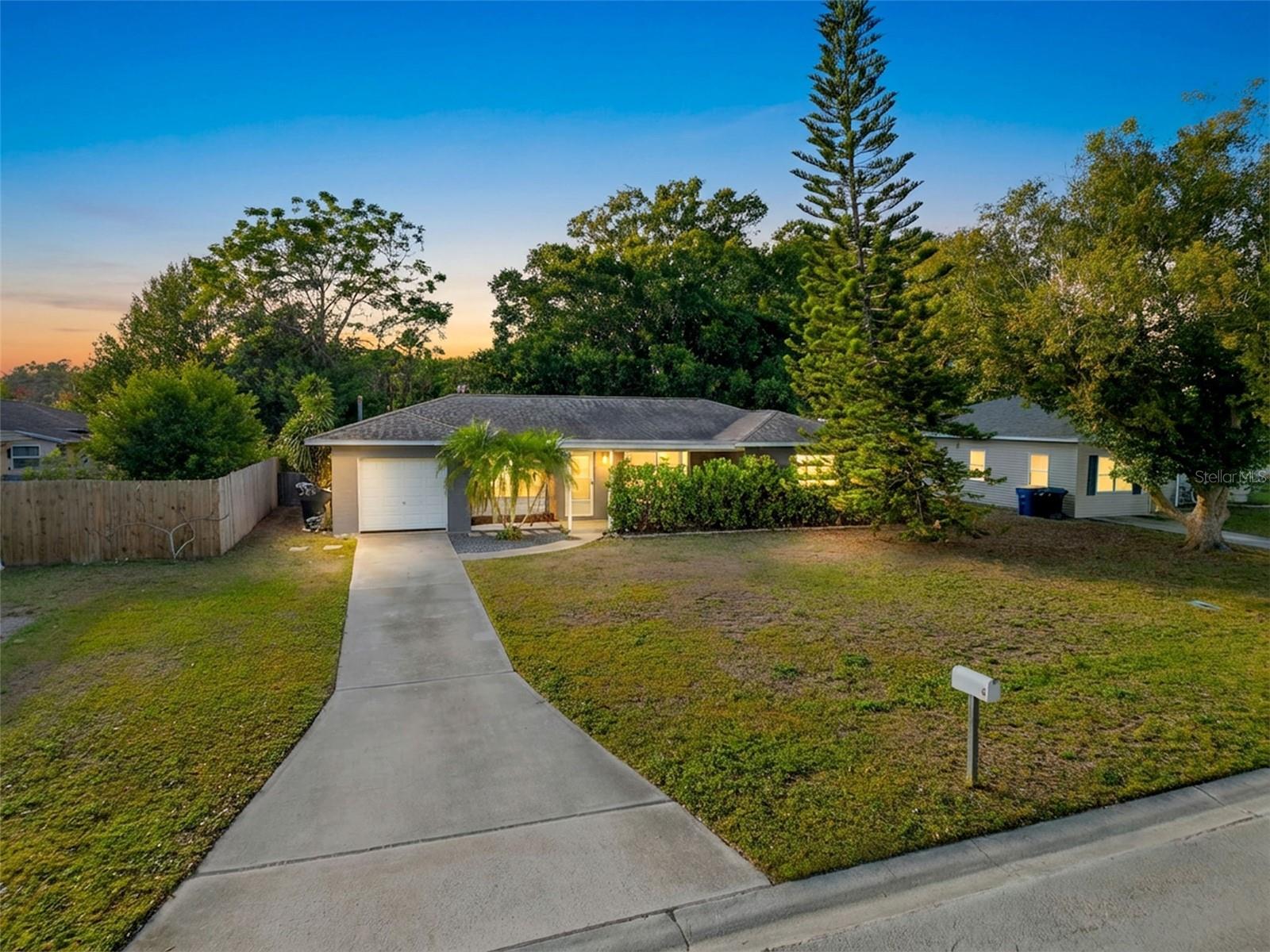 Details for 6 Mars Avenue, CLEARWATER, FL 33755