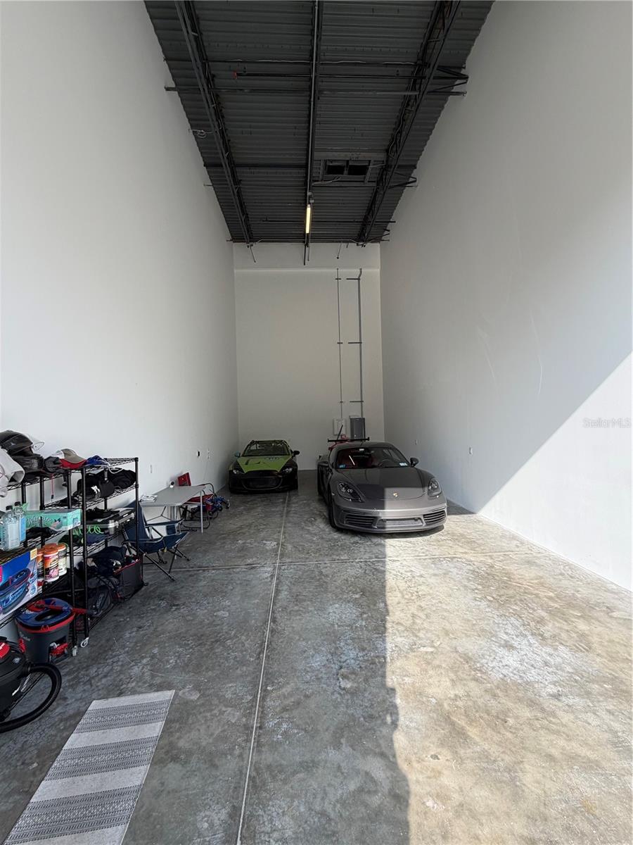 Image 5 of 26 For 6500 Motor Enclave Way 1216