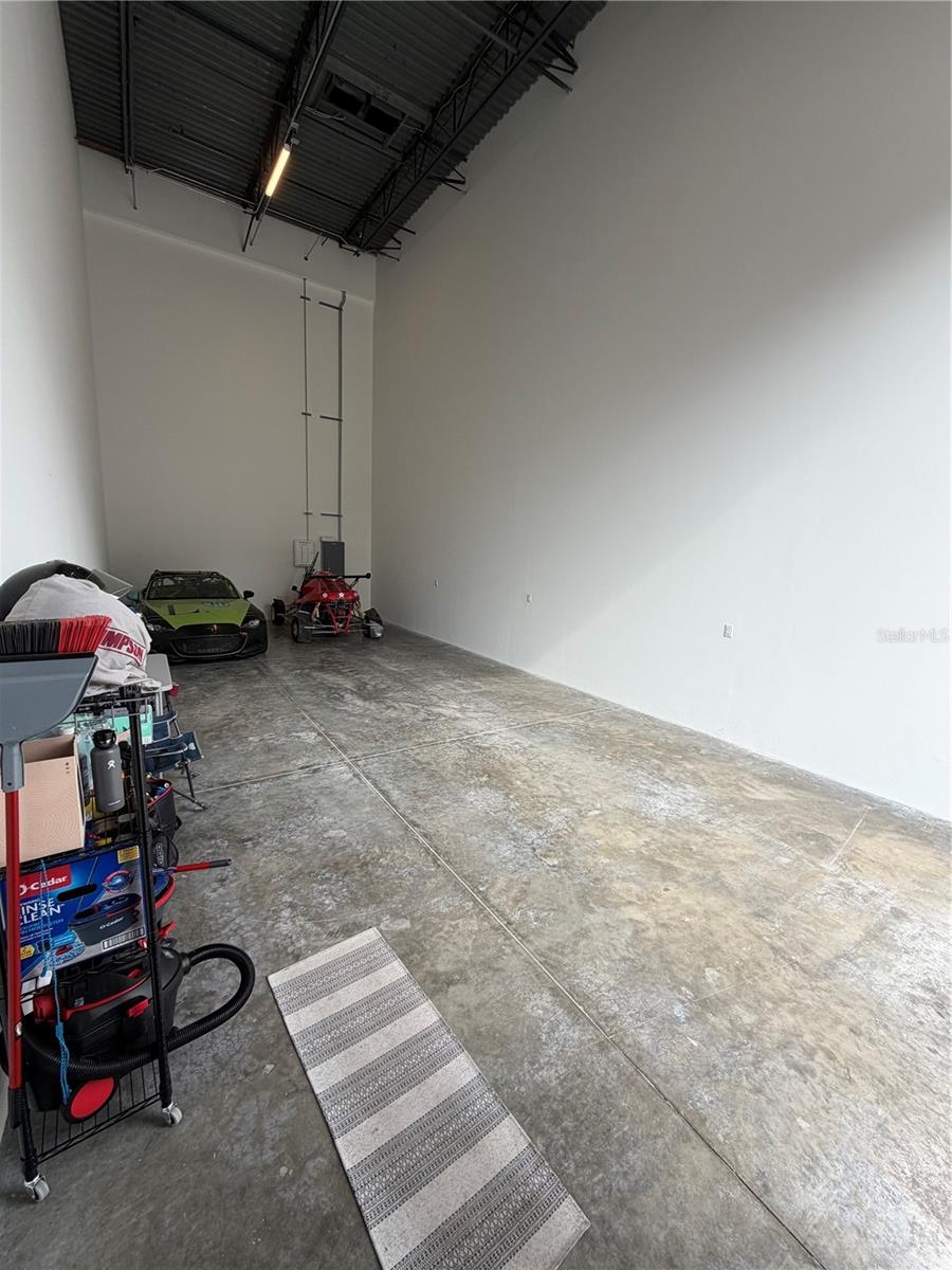 Image 6 of 26 For 6500 Motor Enclave Way 1216