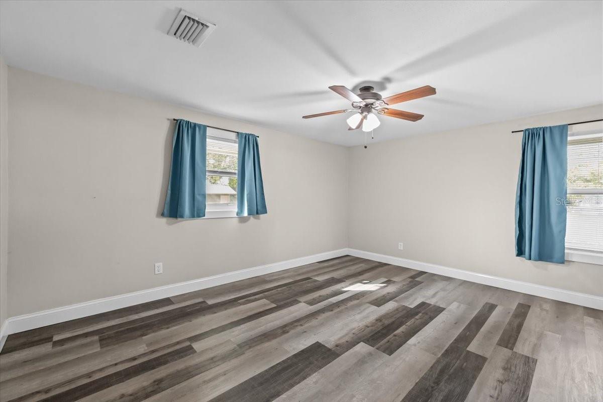 Image 23 of 45 For 4805 Cooper Road