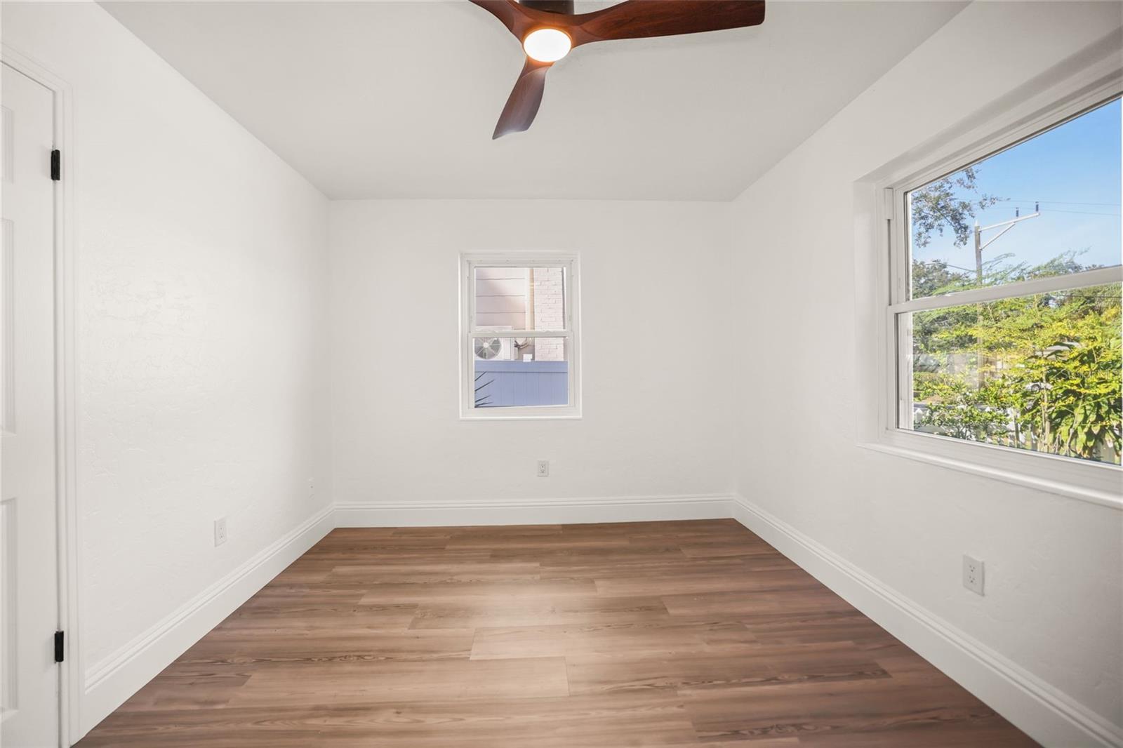 Image 24 of 60 For 1520 20th Avenue N