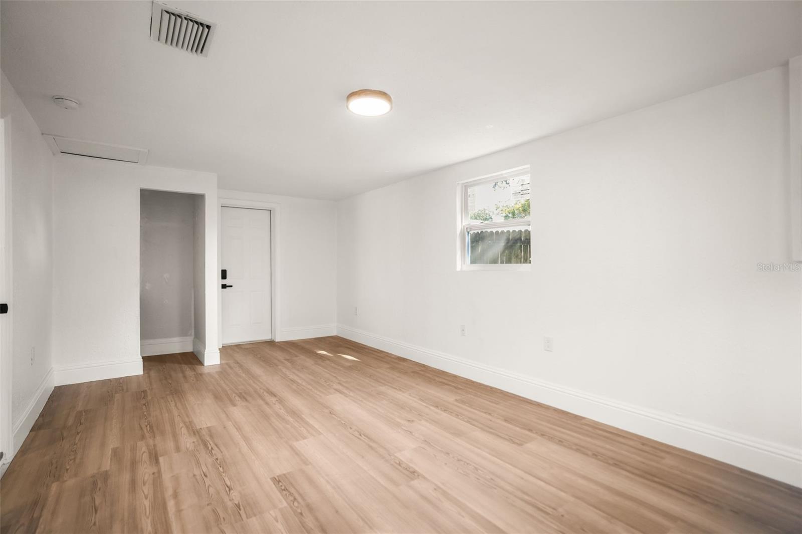 Image 25 of 60 For 1520 20th Avenue N