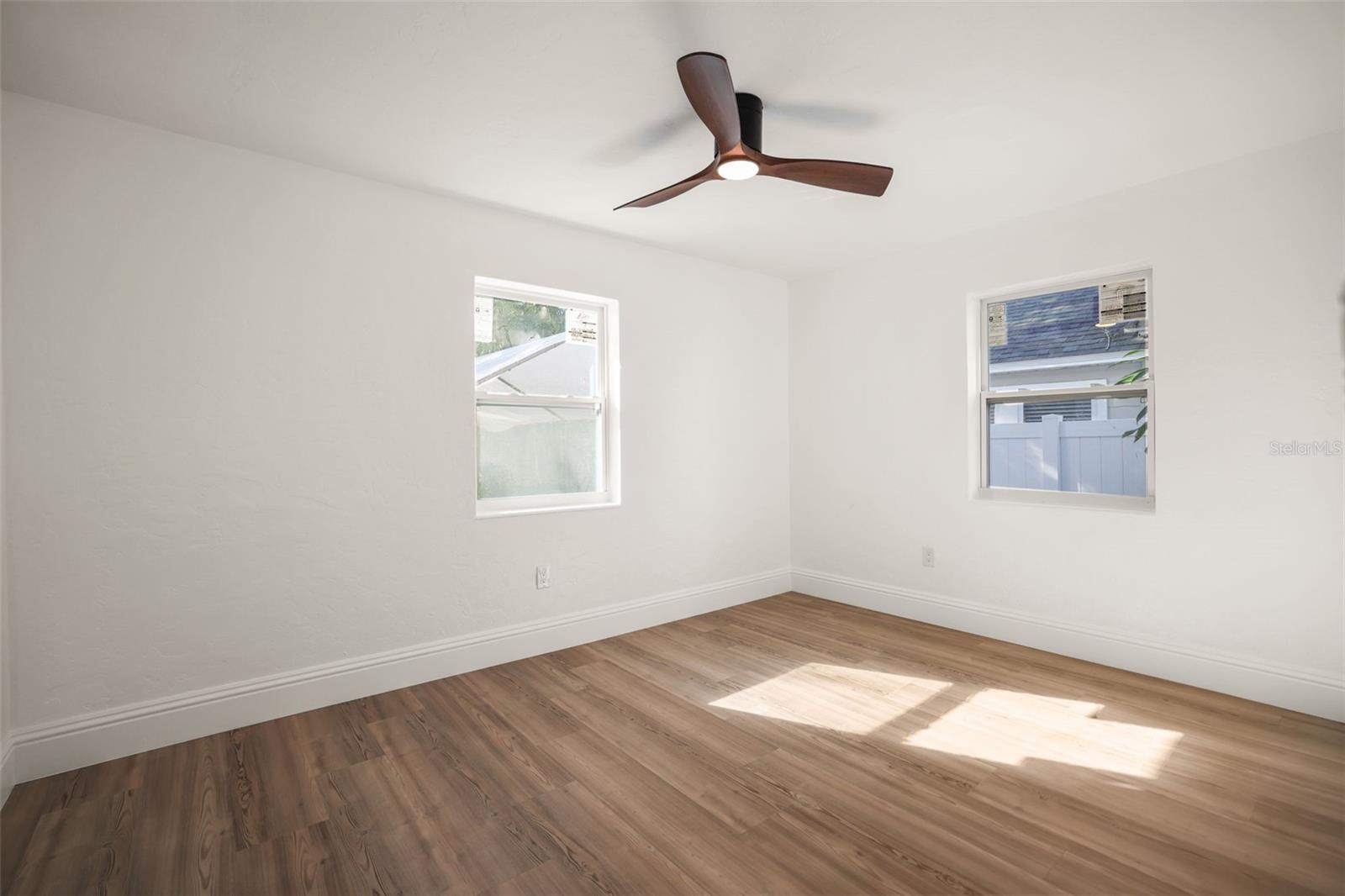 Image 27 of 60 For 1520 20th Avenue N