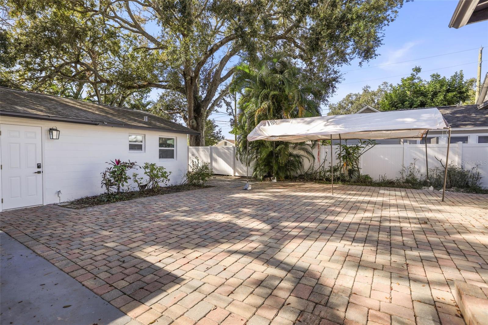 Image 37 of 60 For 1520 20th Avenue N