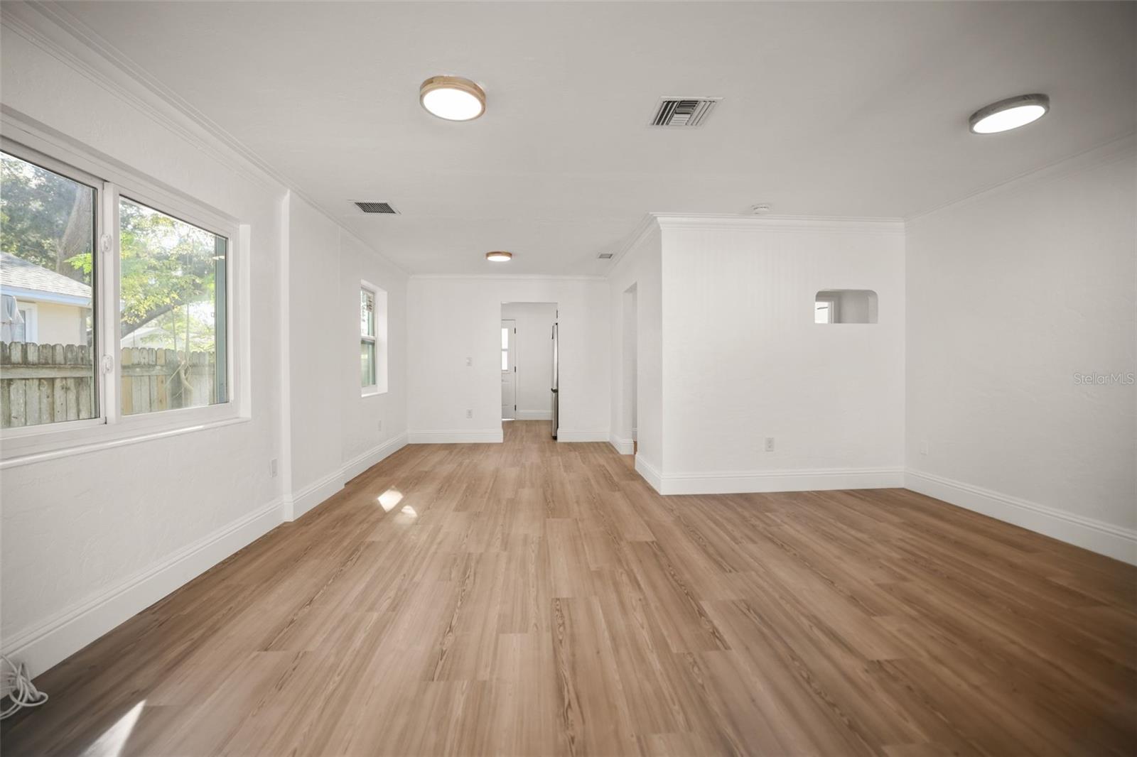 Image 5 of 60 For 1520 20th Avenue N