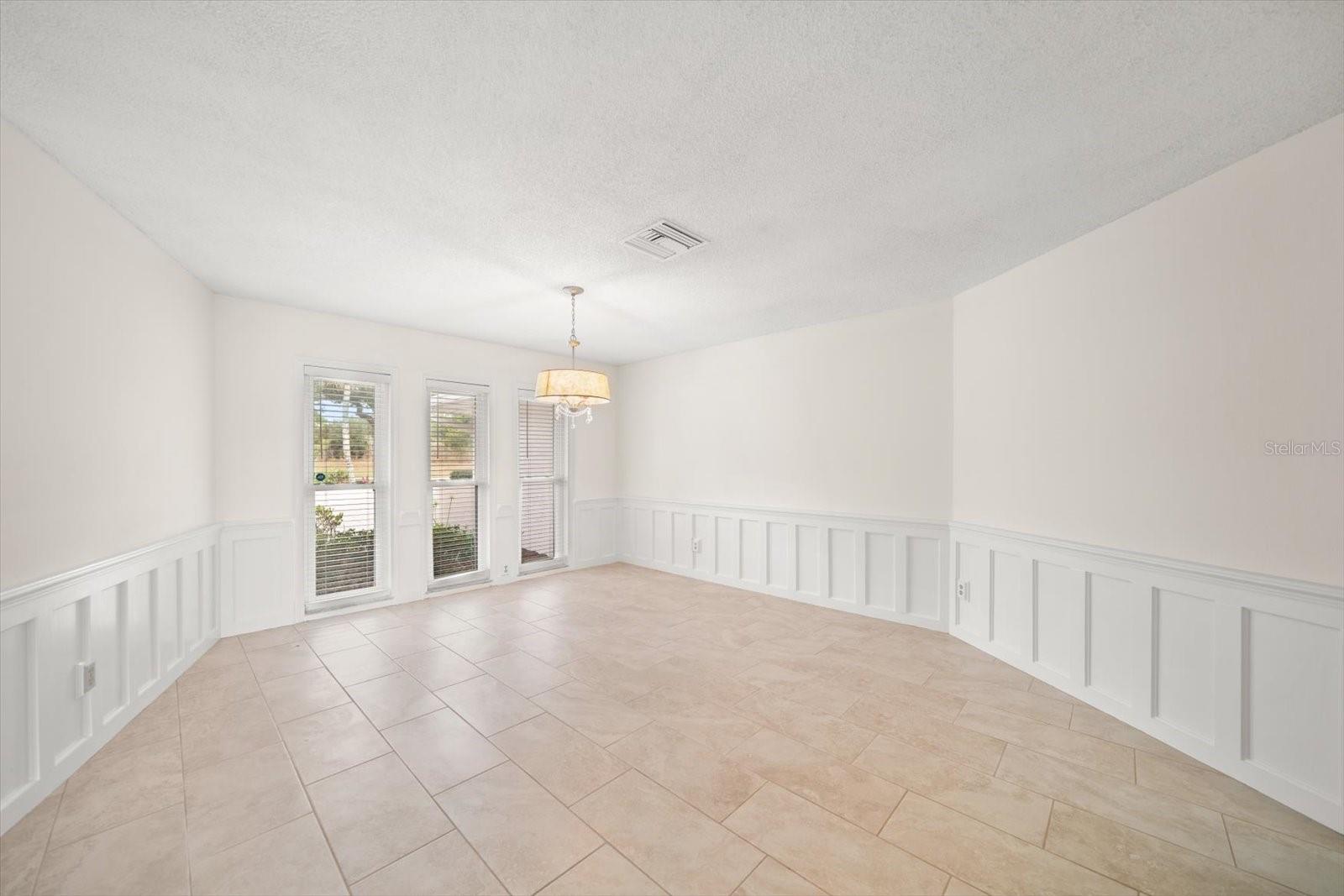 Image 15 of 78 For 7574 Cumberland Court