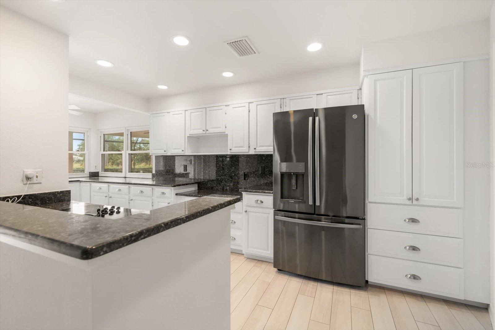 Image 22 of 78 For 7574 Cumberland Court