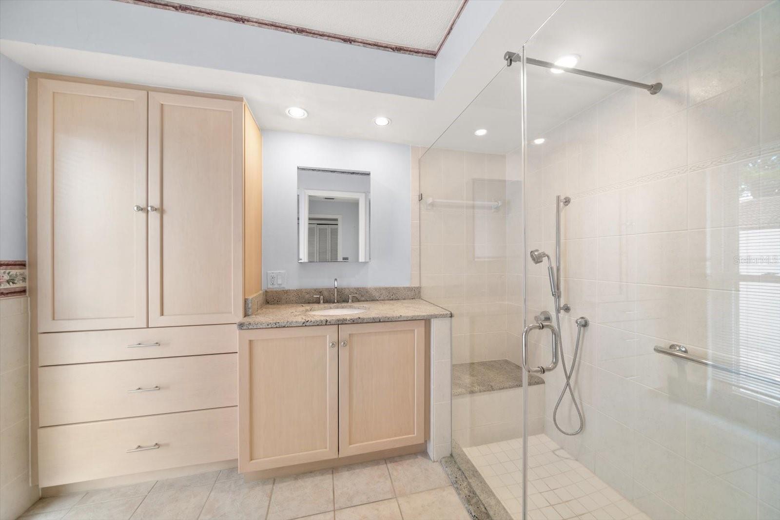 Image 37 of 78 For 7574 Cumberland Court